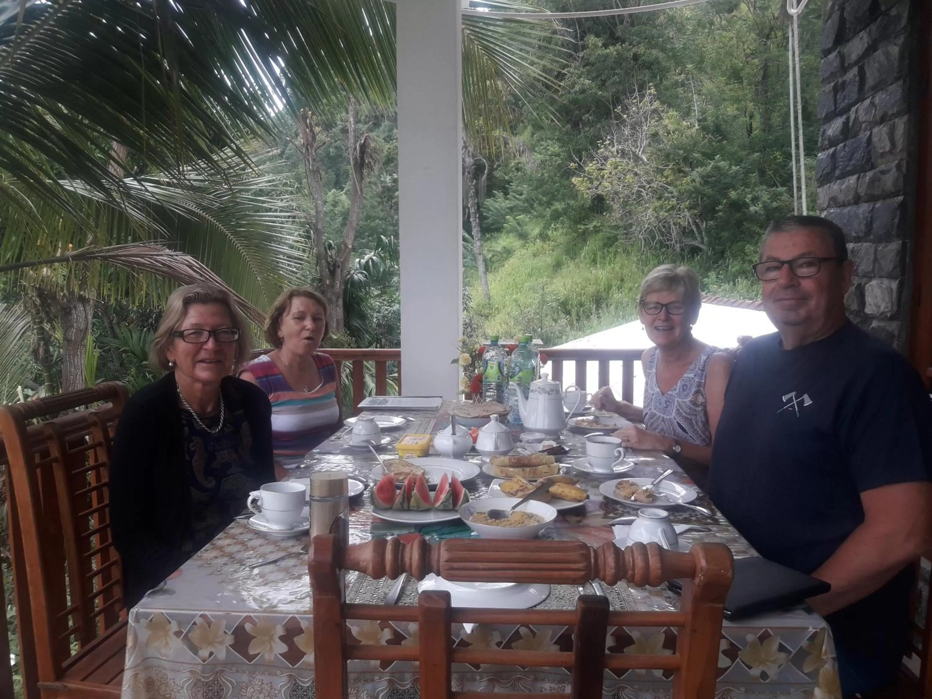 Restaurant/Places to Eat in Saddle Cottage