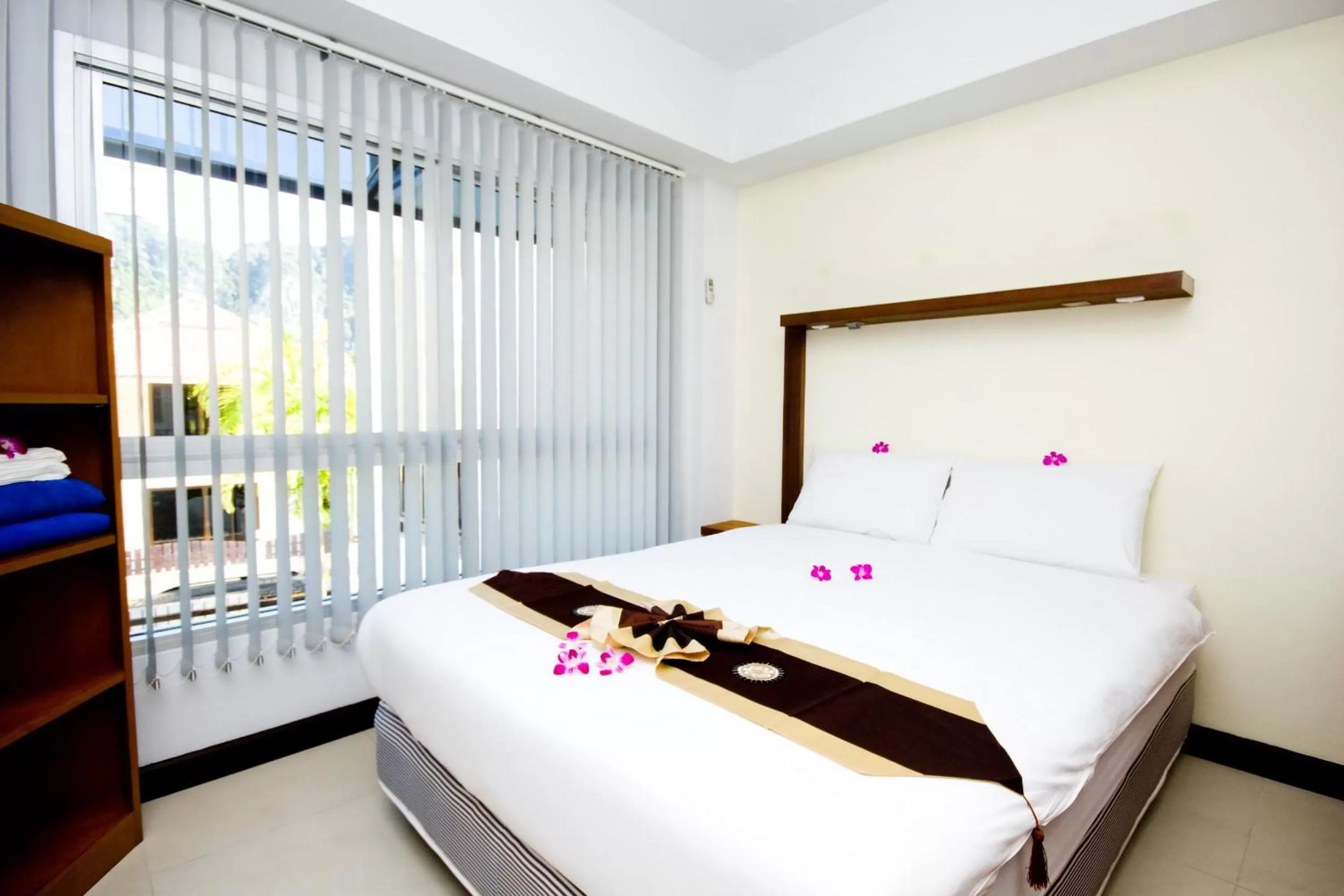 Bed in Krabi Apartment Hotel