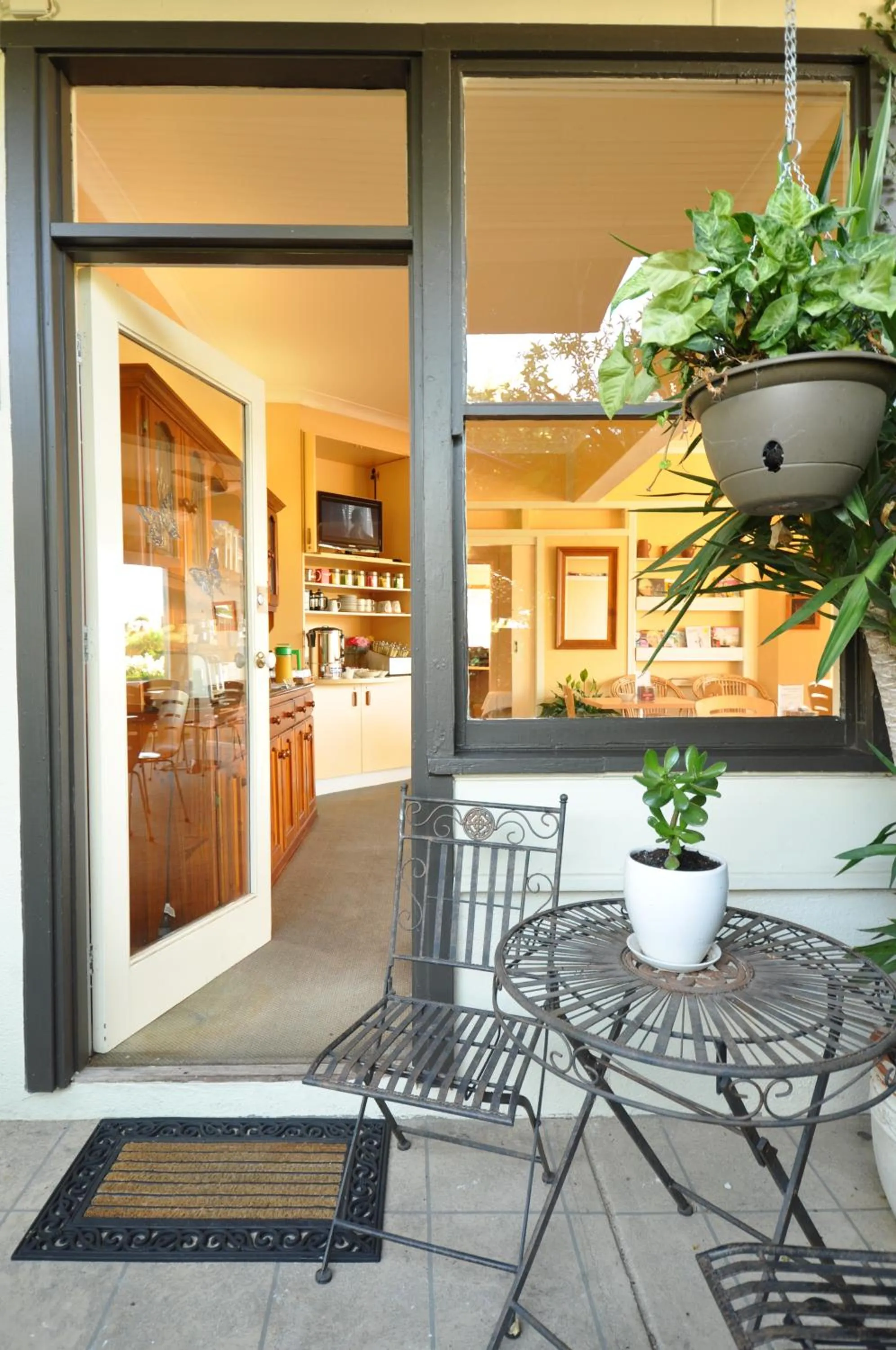 Restaurant/places to eat in Bathurst Explorers Motel