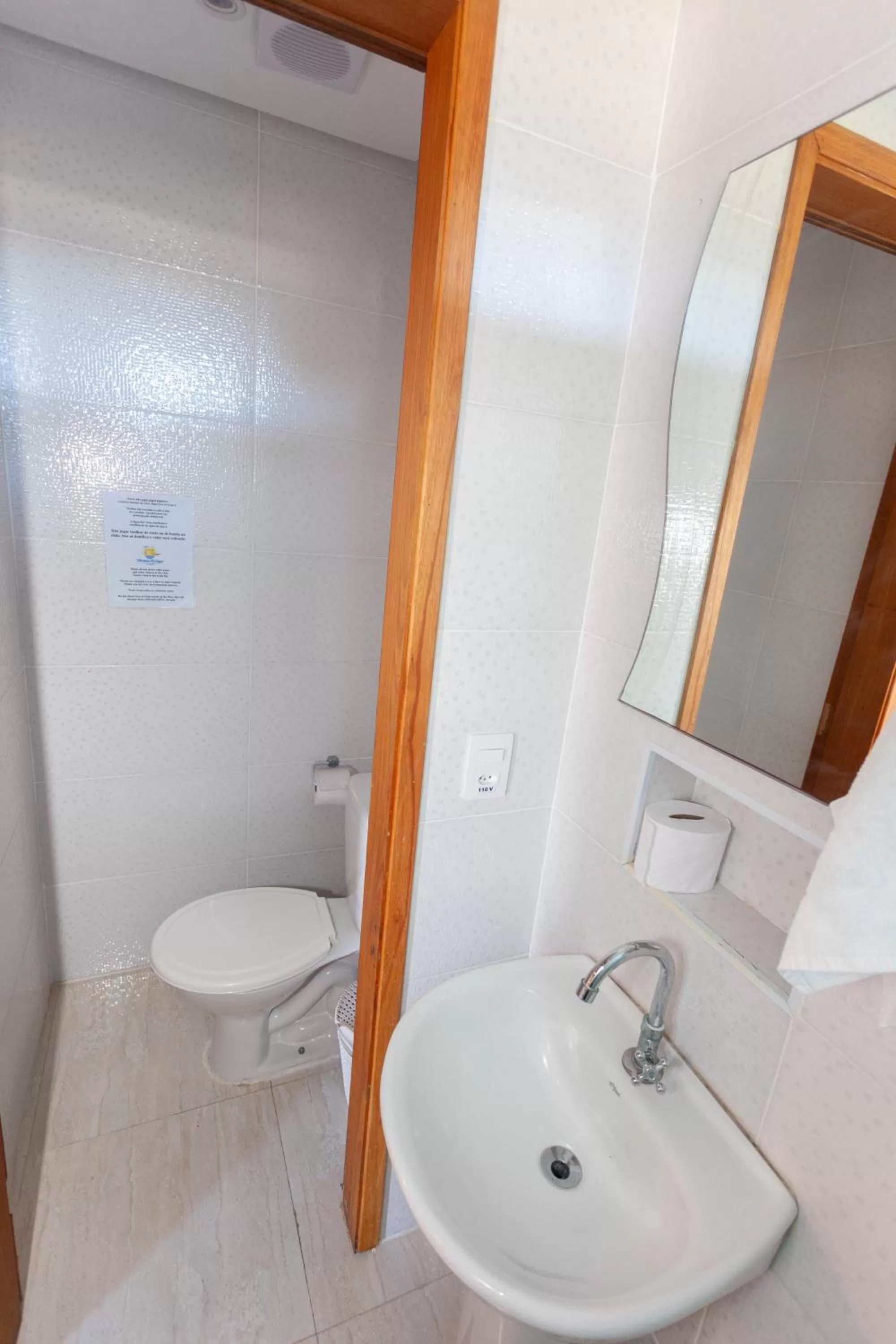 Bathroom in Ubatuba Ecologic Pousada