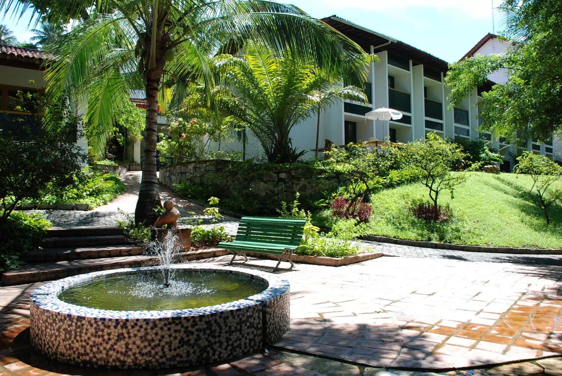 Property building, Garden in Hotel 7 Colinas