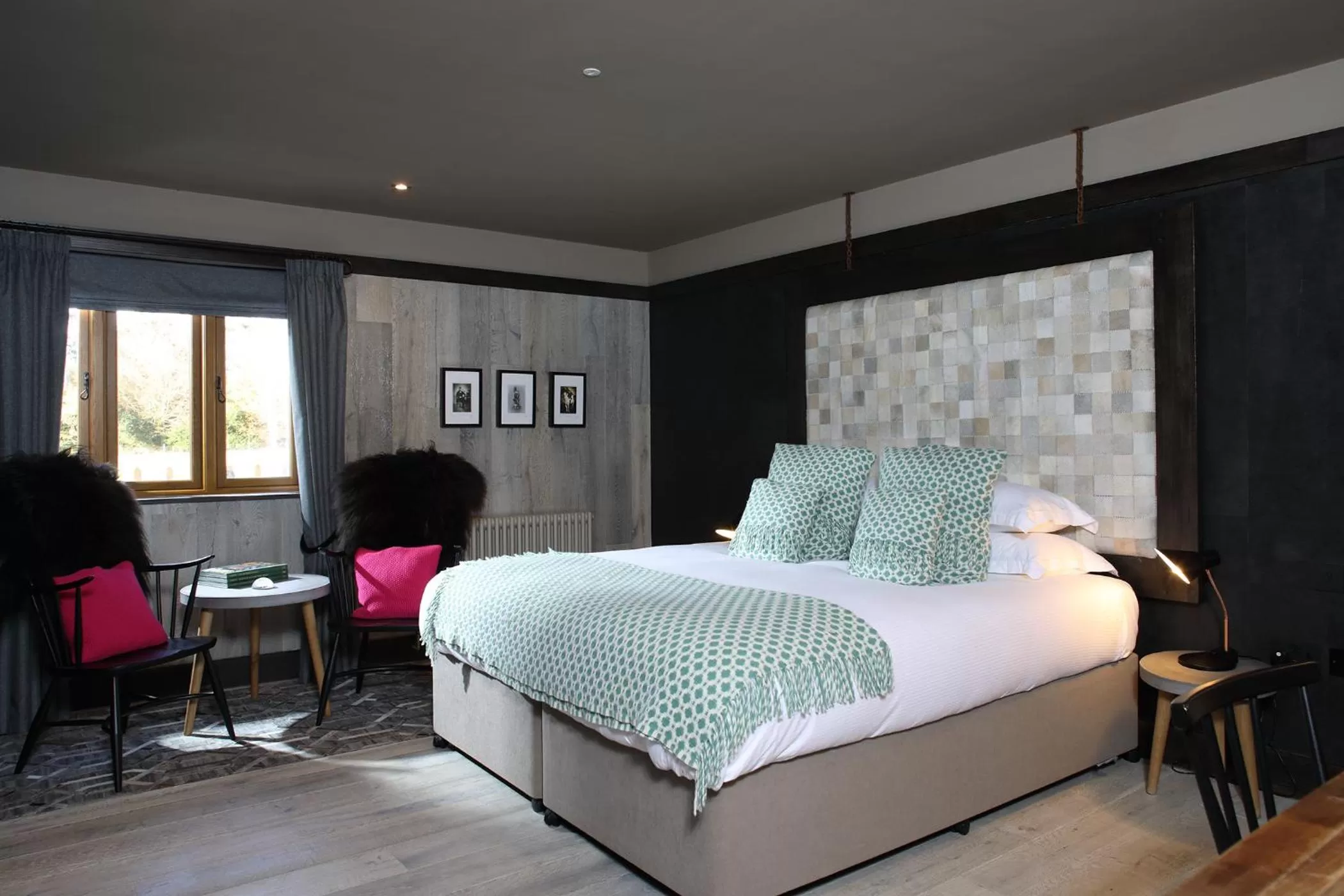 Bed in The Jack Russell