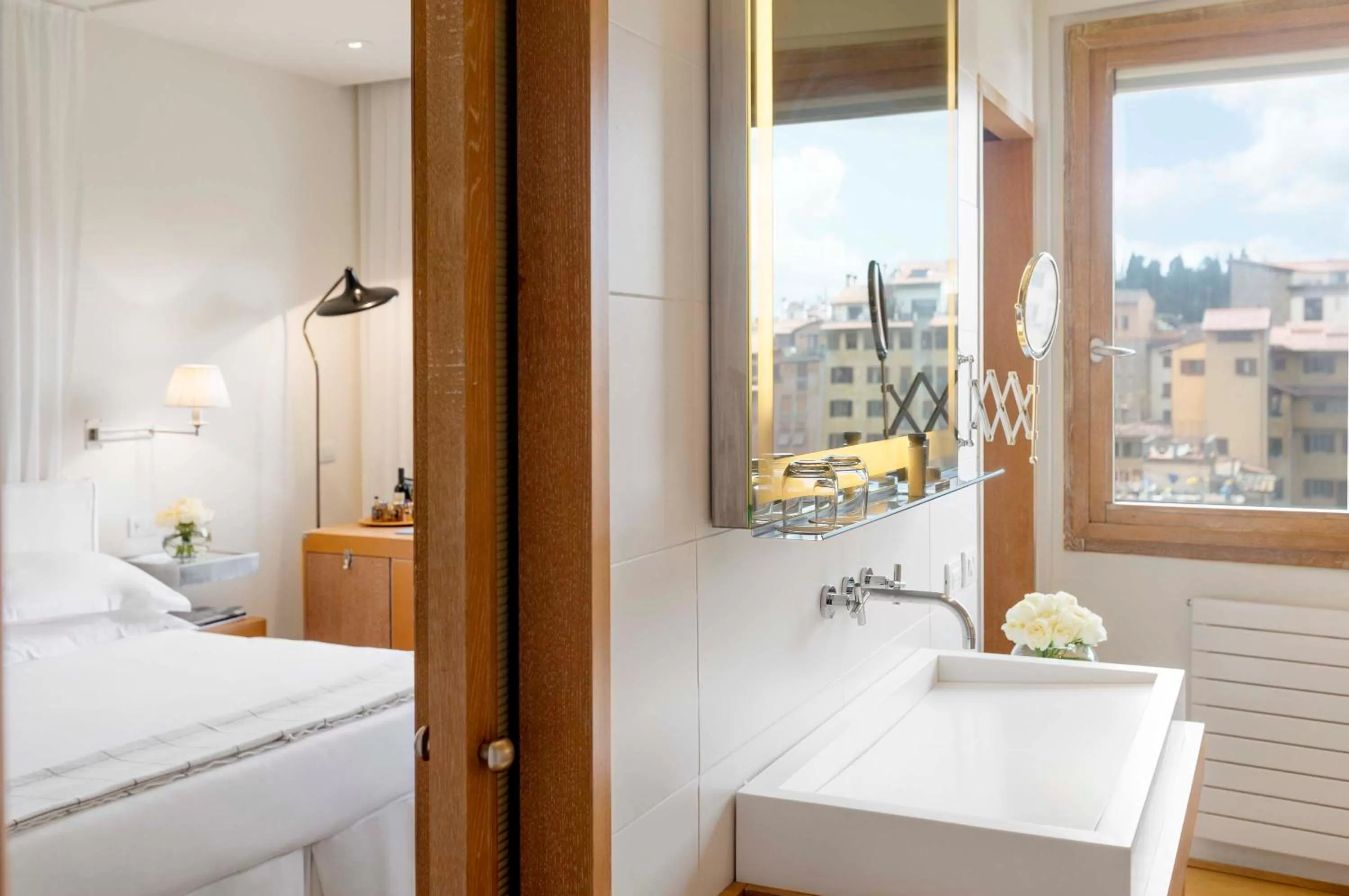 Bathroom in Hotel Continentale - Lungarno Collection