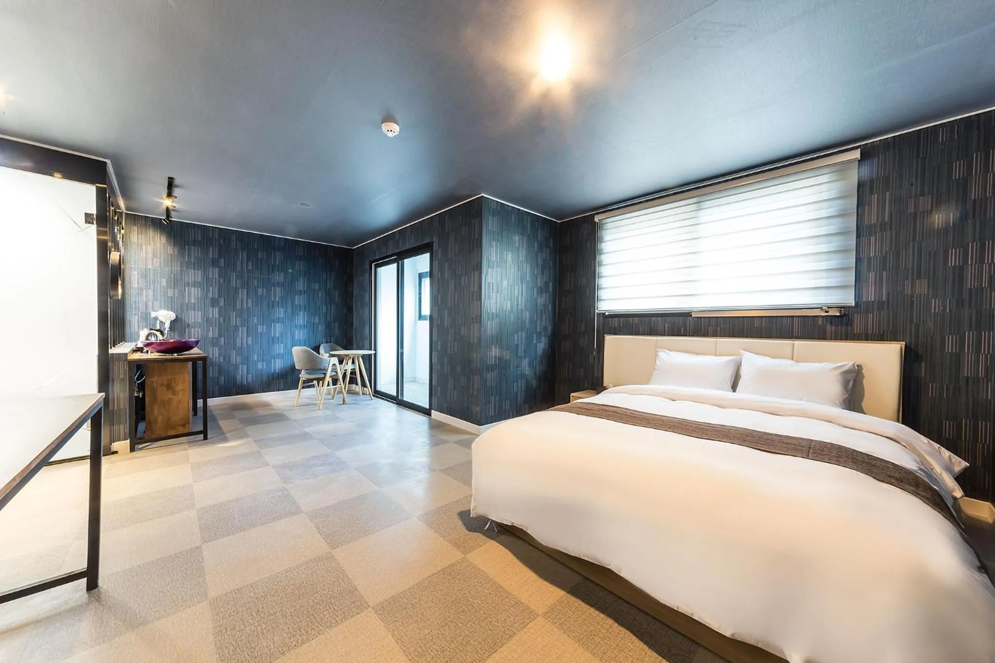 Bedroom, Bed in Malu Hotel Suwon