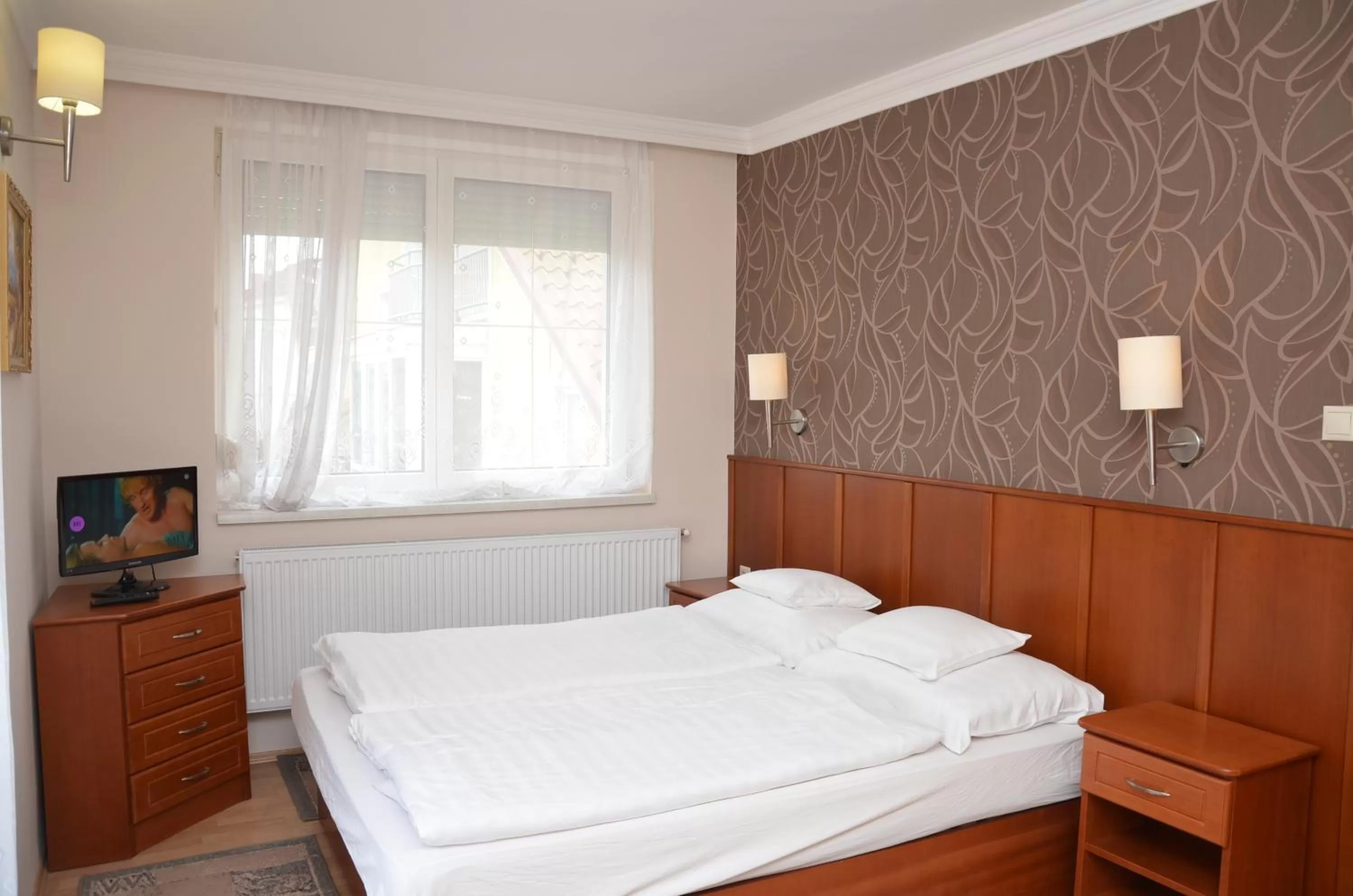 Bedroom, Bed in Szieszta Panzió