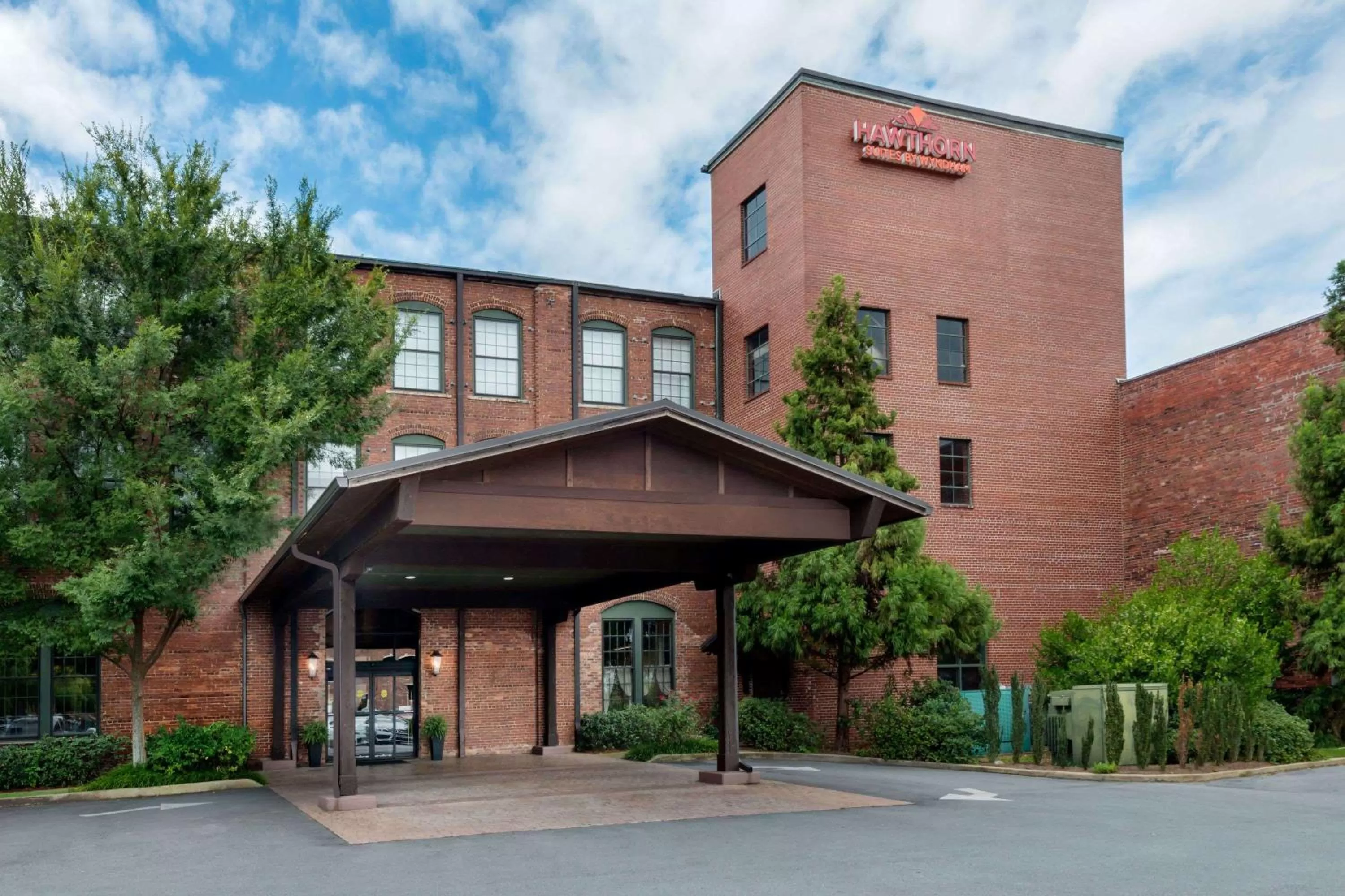 Property building in Hawthorn Extended Stay by Wyndham Rome