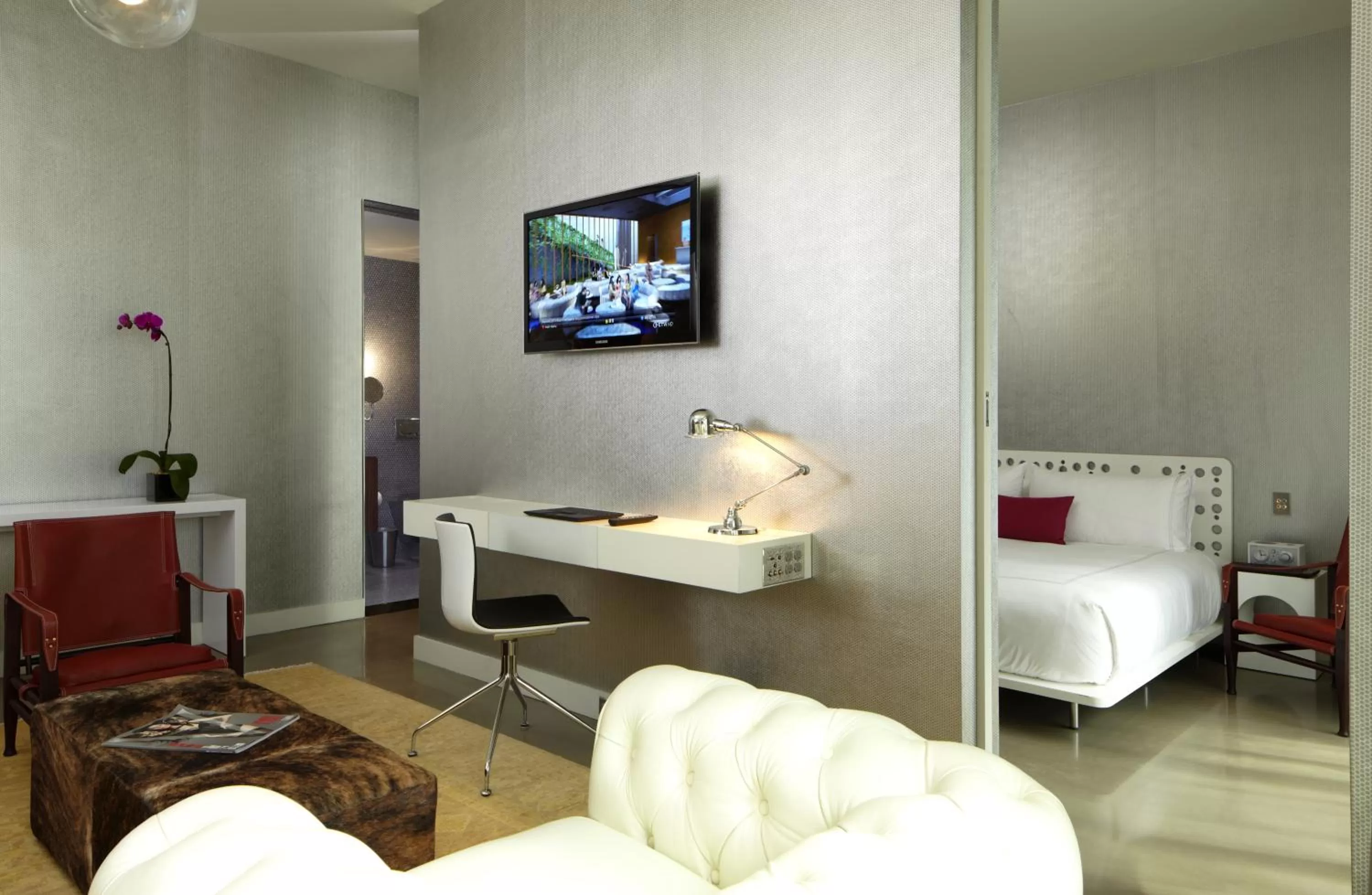 Living room, Bed in Dream Downtown, by Hyatt