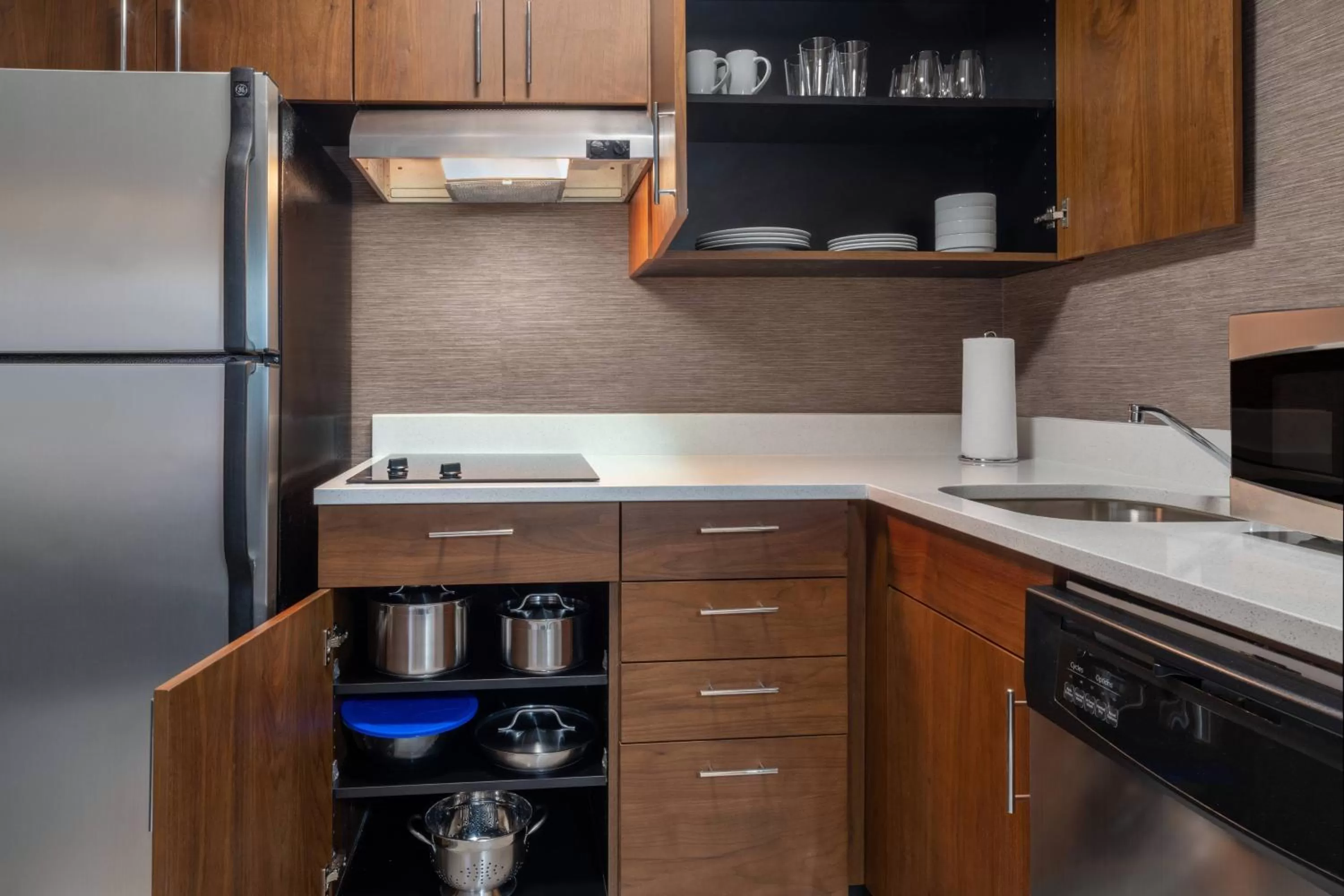 Kitchen or kitchenette in Residence Inn Austin South