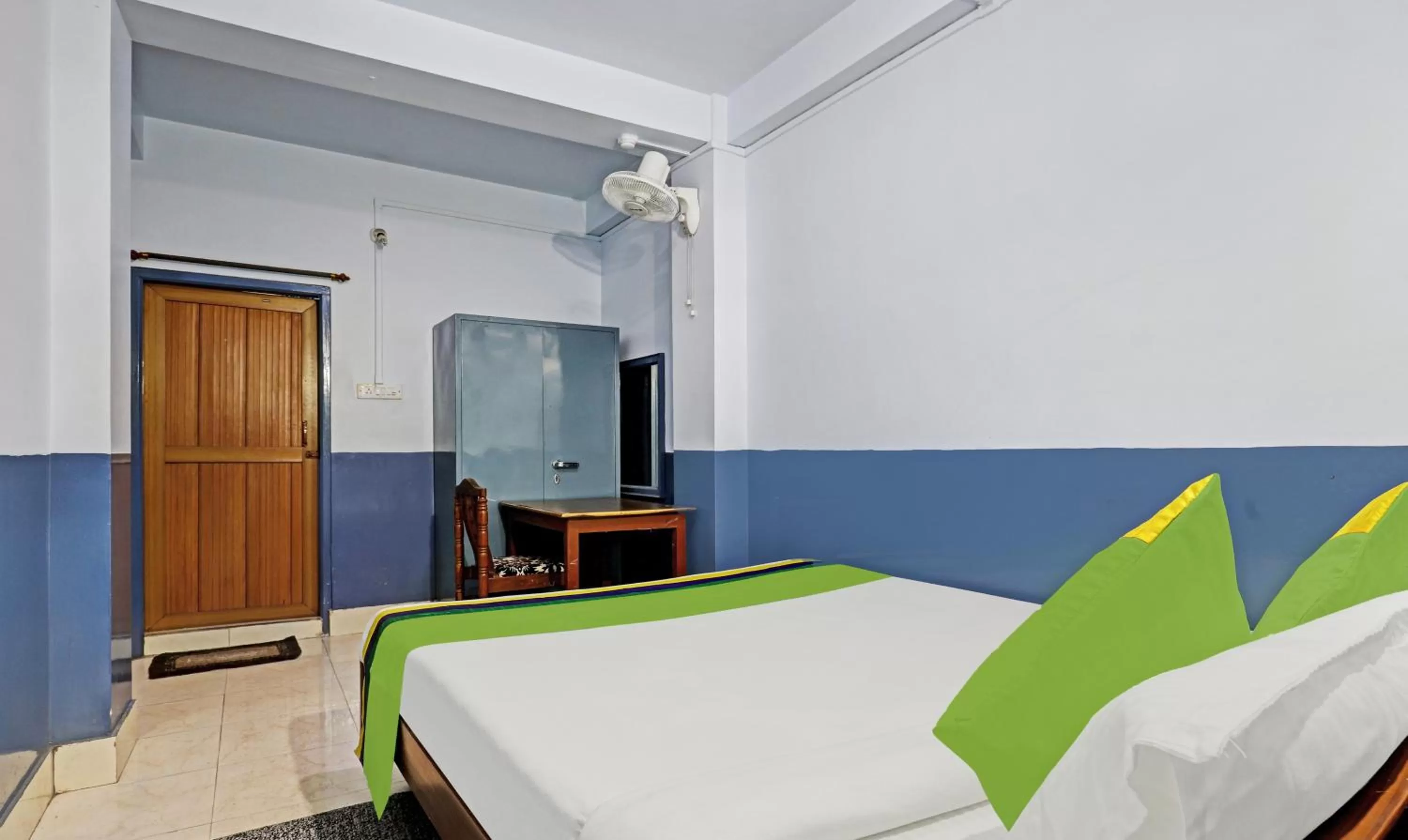 Bed in Itsy Hotels Shillong Tower Guesthouse