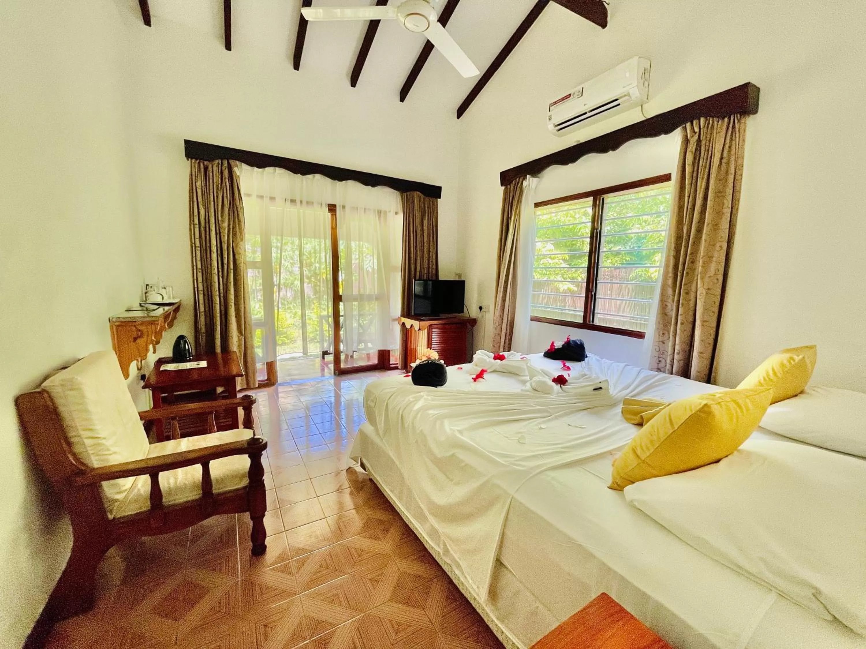 Bedroom, Bed in Villa Chez Batista