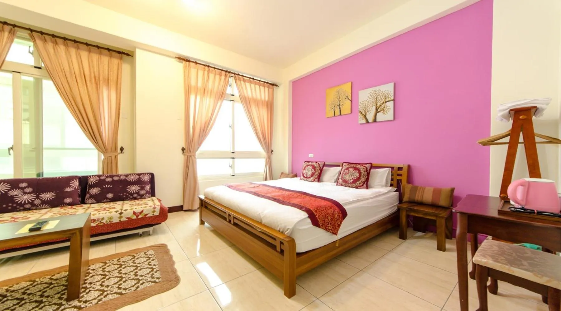 Photo of the whole room, Bed in 相遇民宿Encounter Hostel - 證號 2153-附車位-English welcome