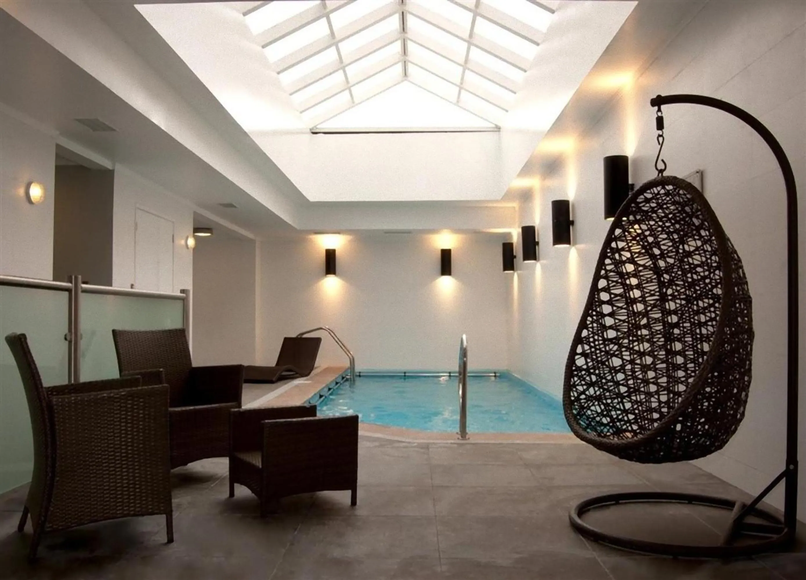 Swimming pool in Hotel Diego de Almagro Temuco