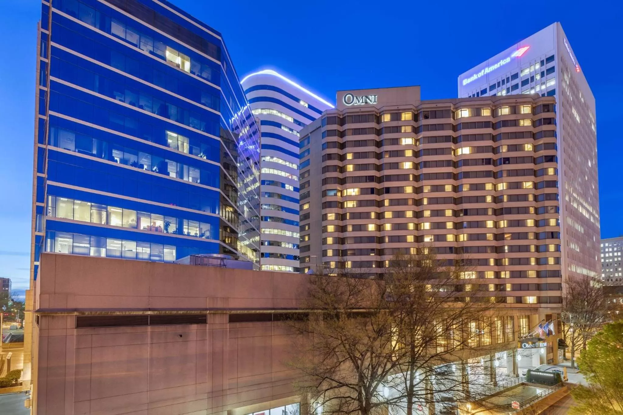 Property building in Omni Richmond Hotel
