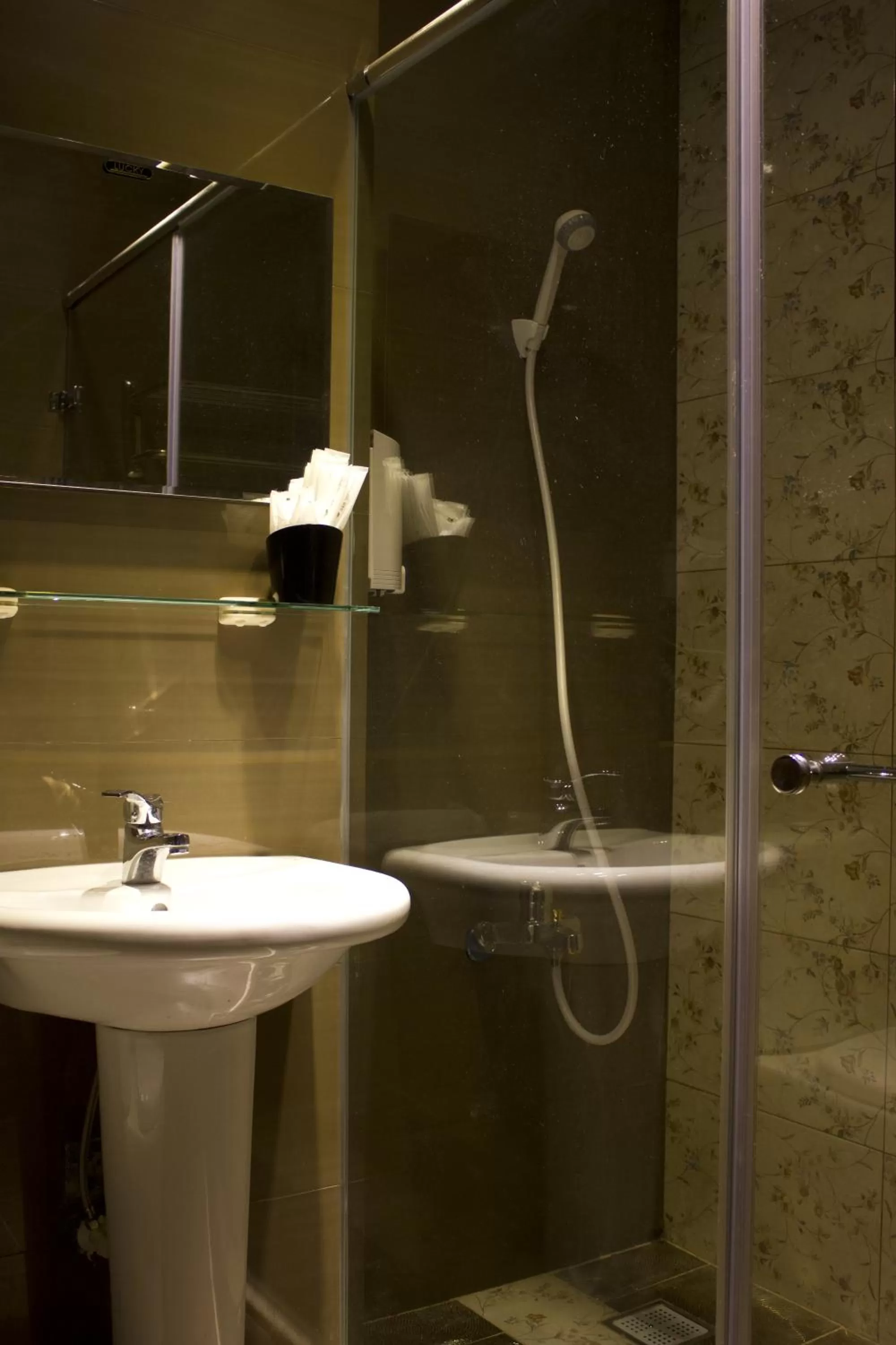 Shower, Bathroom in Ritual and Breakfast