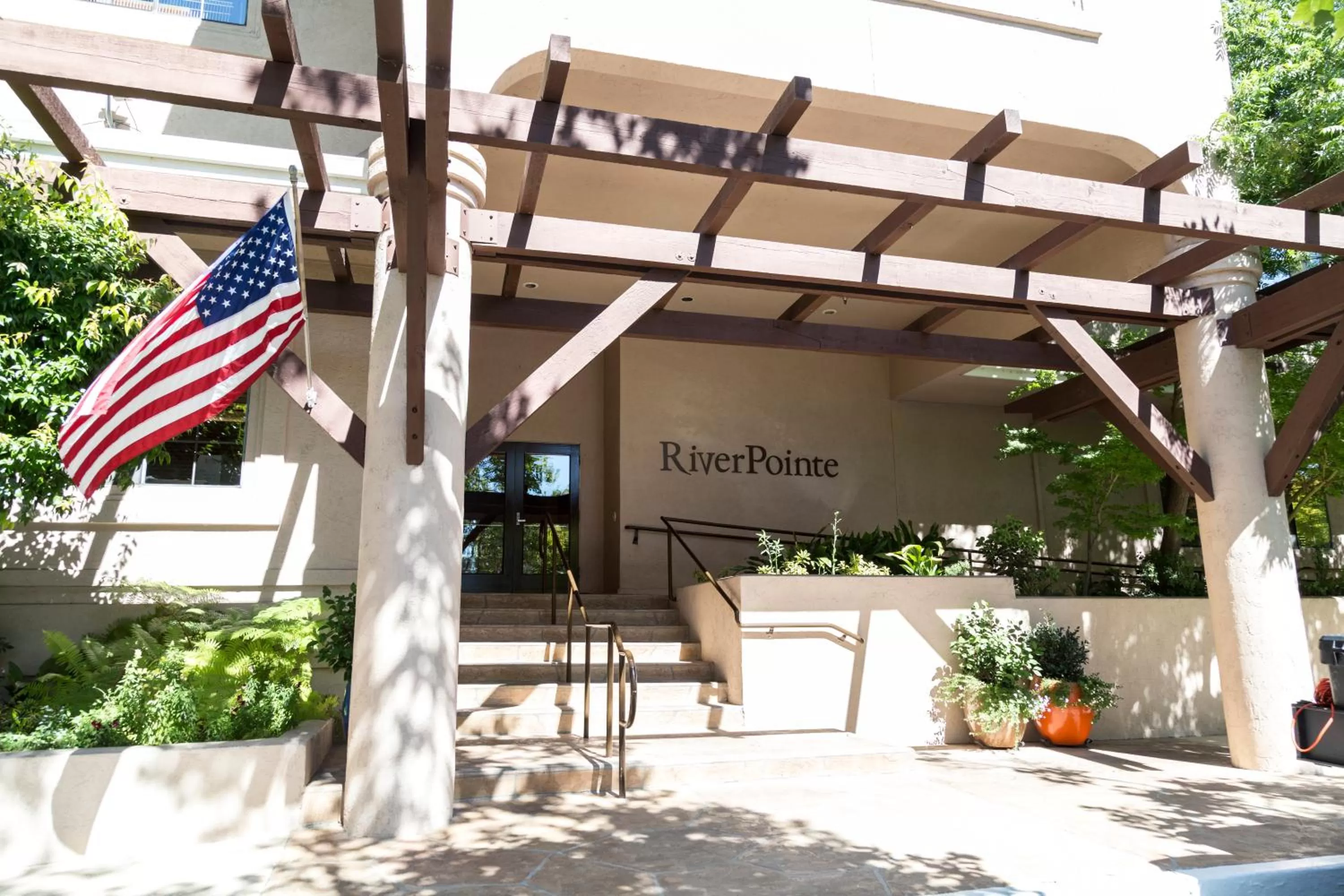 Facade/entrance in RiverPointe Napa Valley Resort