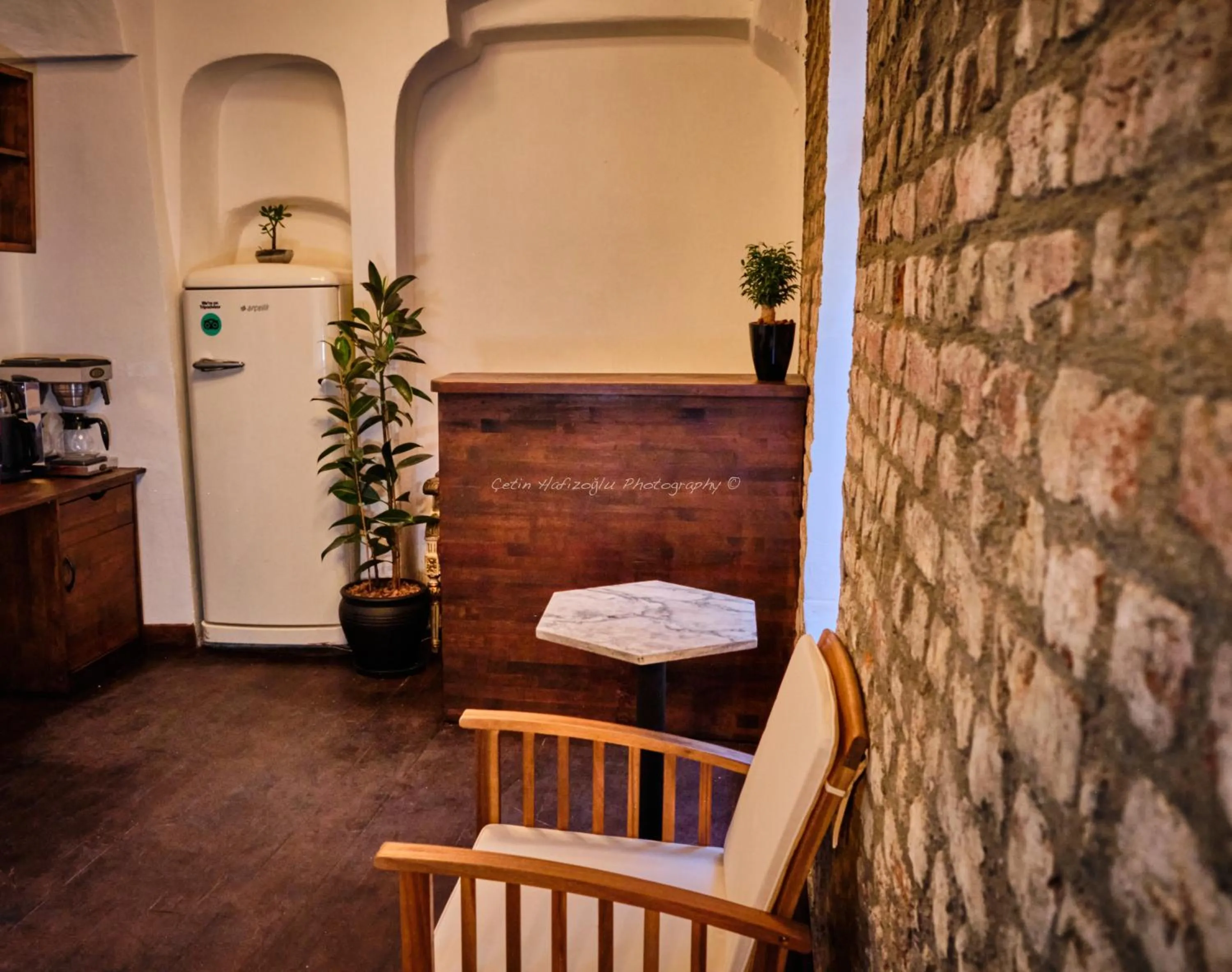 Living room, Dining Area in Roya Rooms