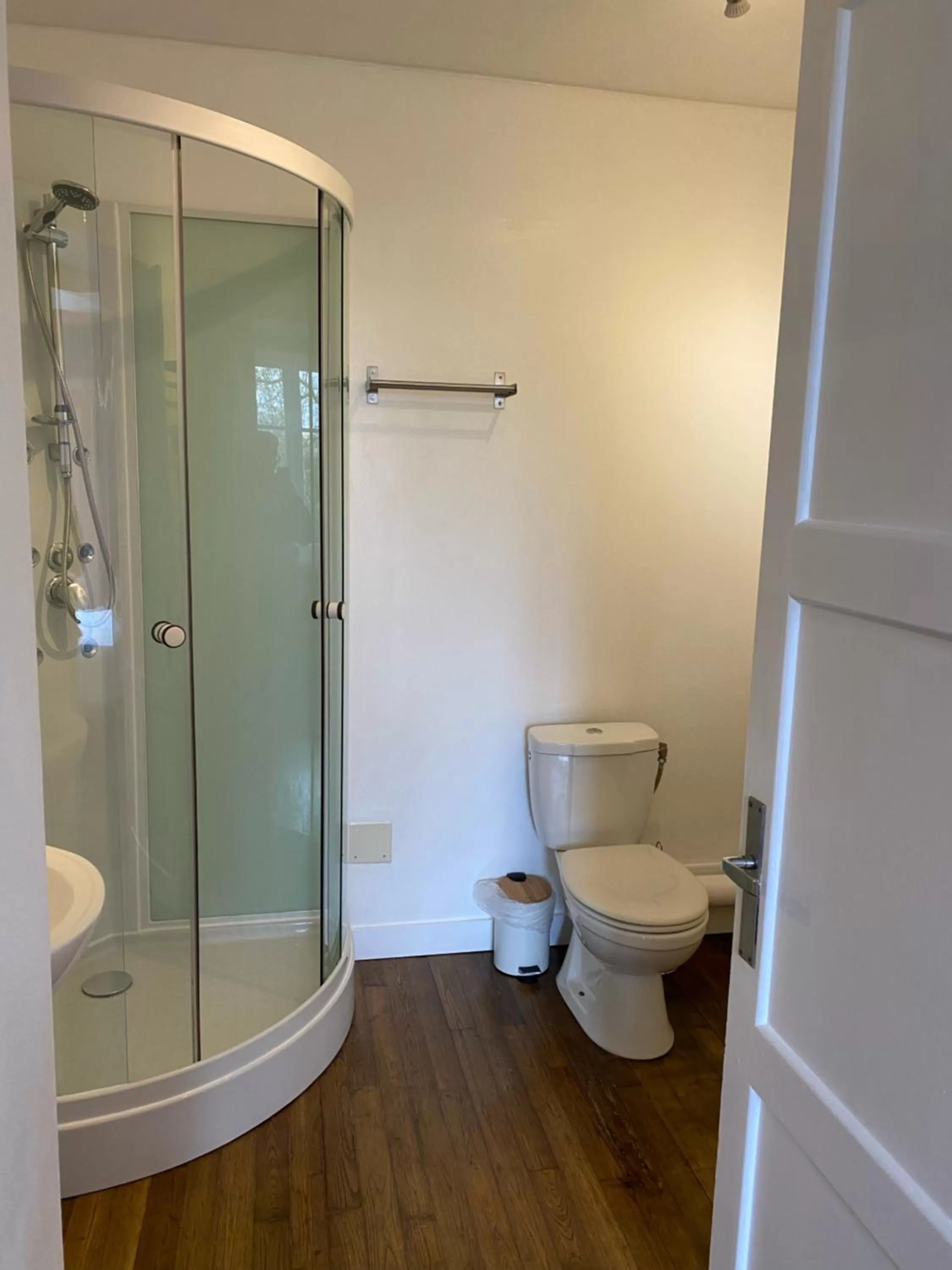 Bathroom in Fleur de Lys