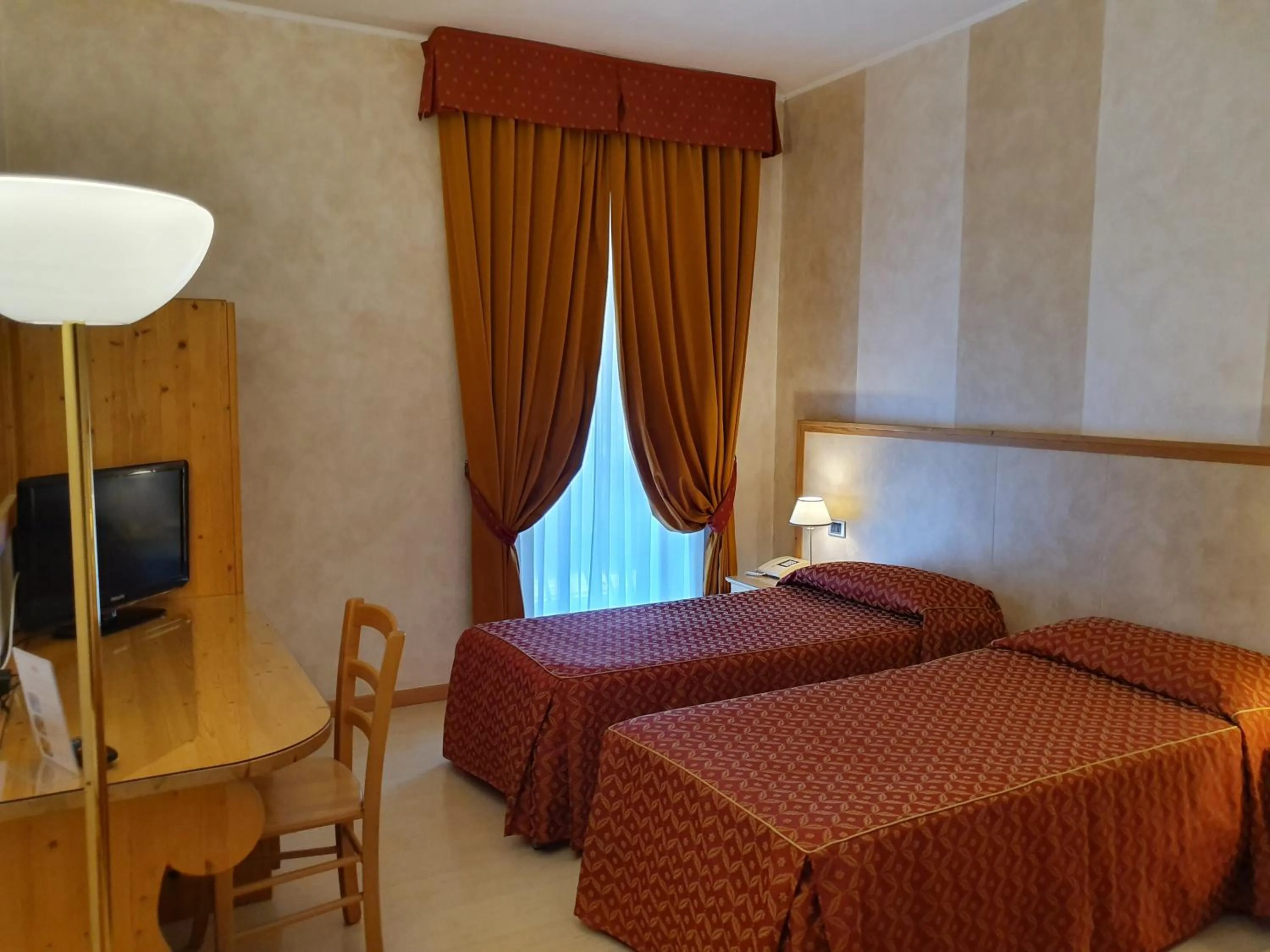 Twin Room in Hotel Gialletti