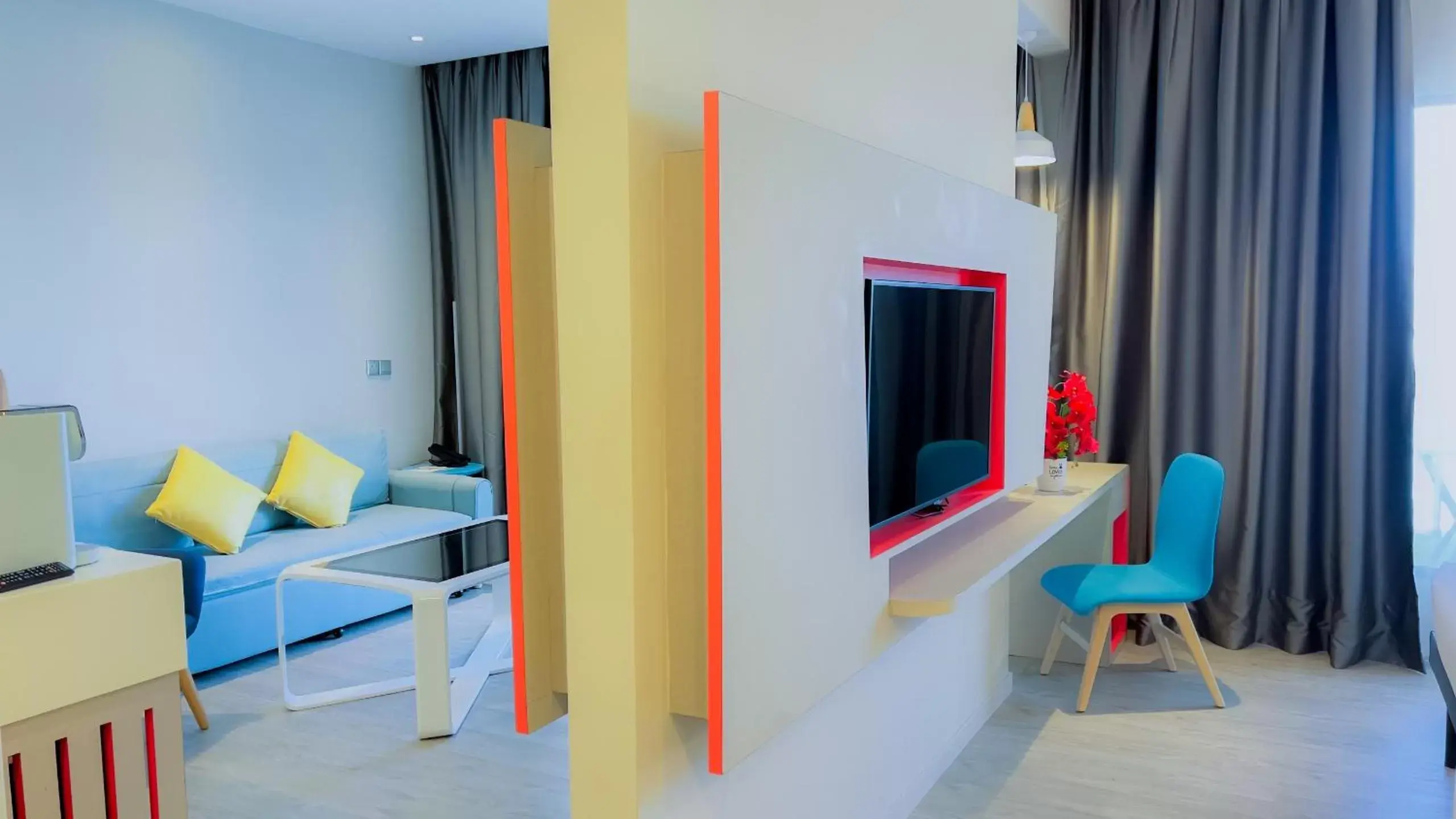 Deluxe Suite with One Double Bed in ibis Styles Kota Bharu Deluxe Suite with One Double Bed in ibis Styles Kota Bharu