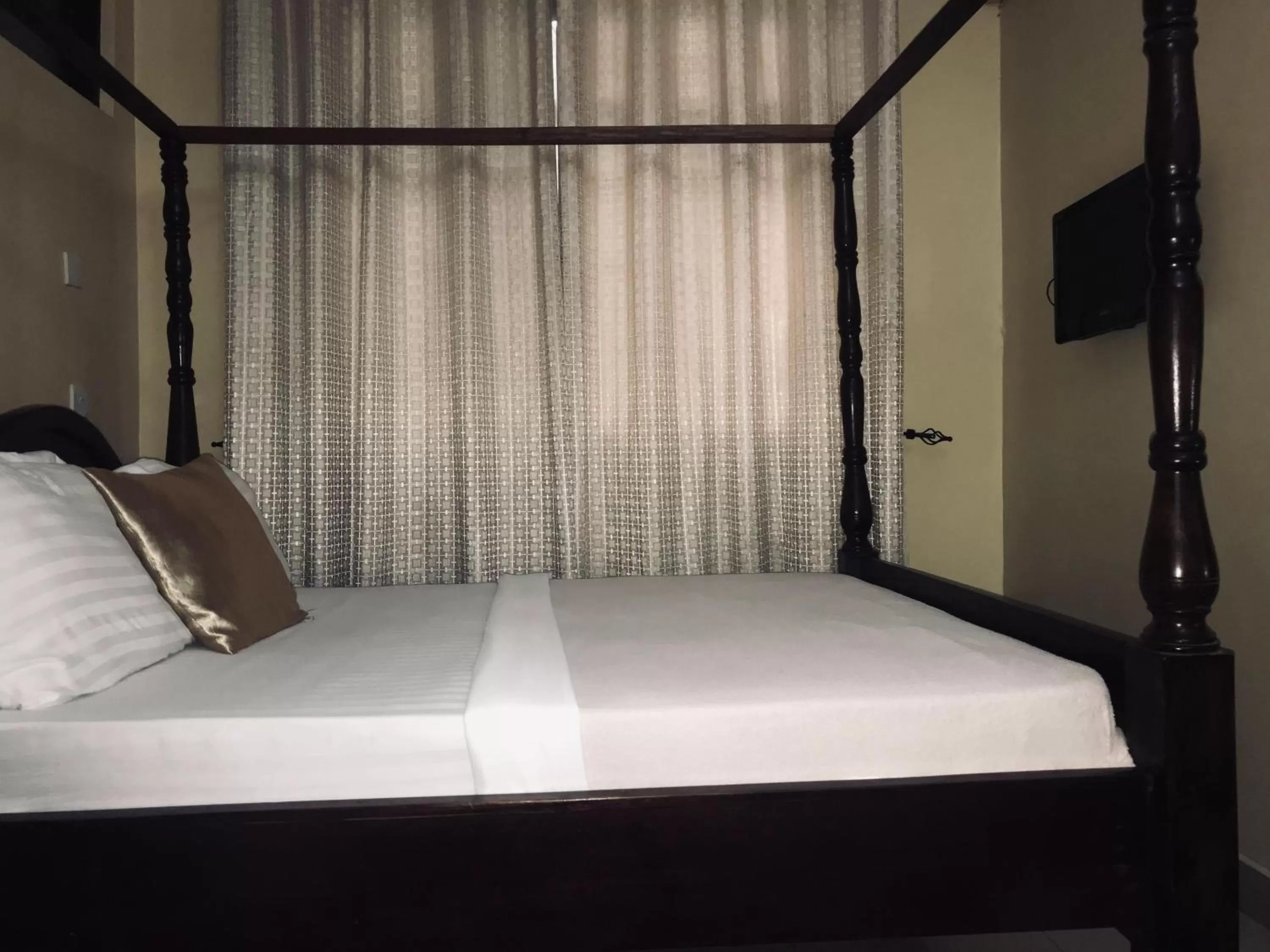 Bedroom, Bed in Transit Airport B&B