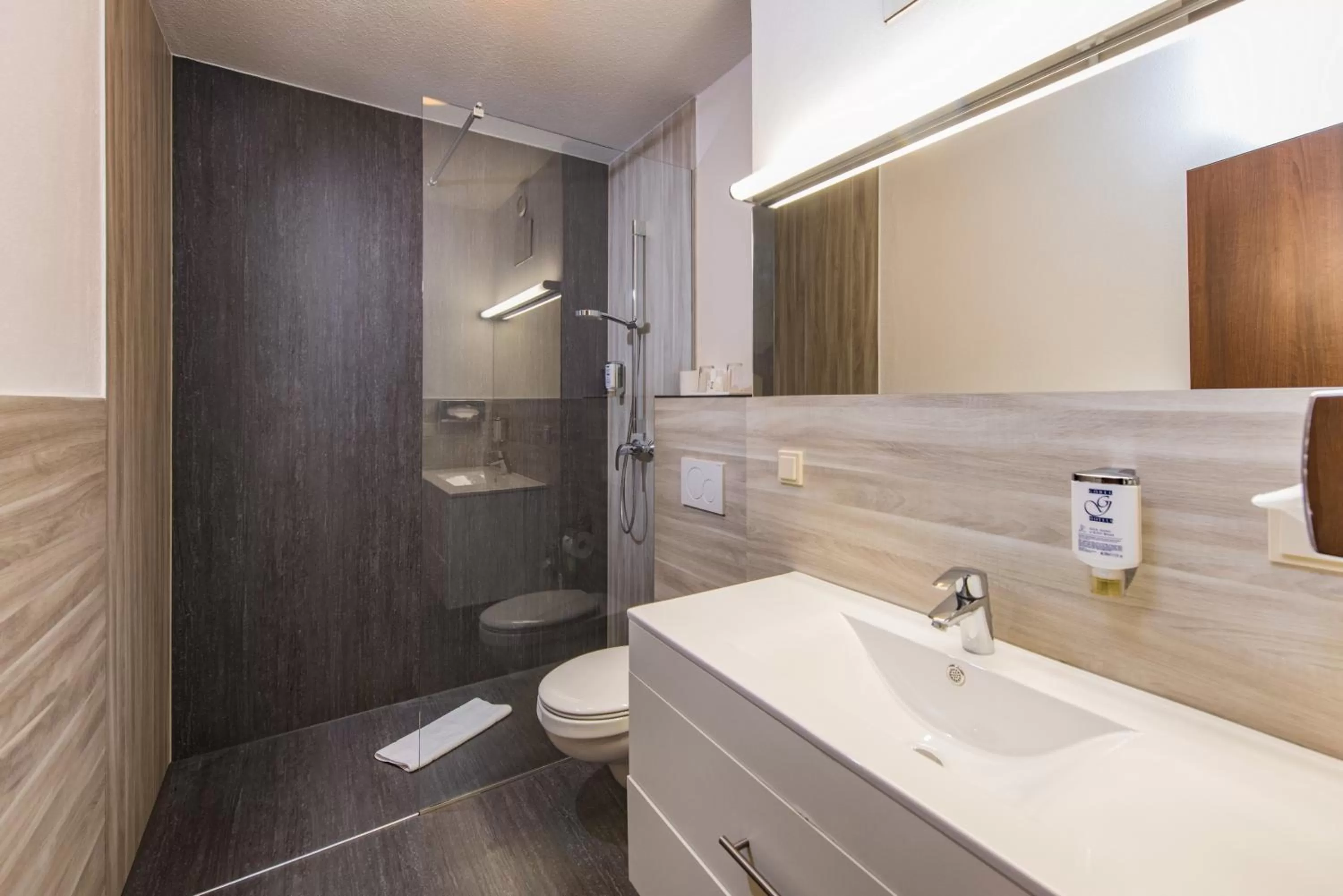 Bathroom in Göbel's Sophien Hotel