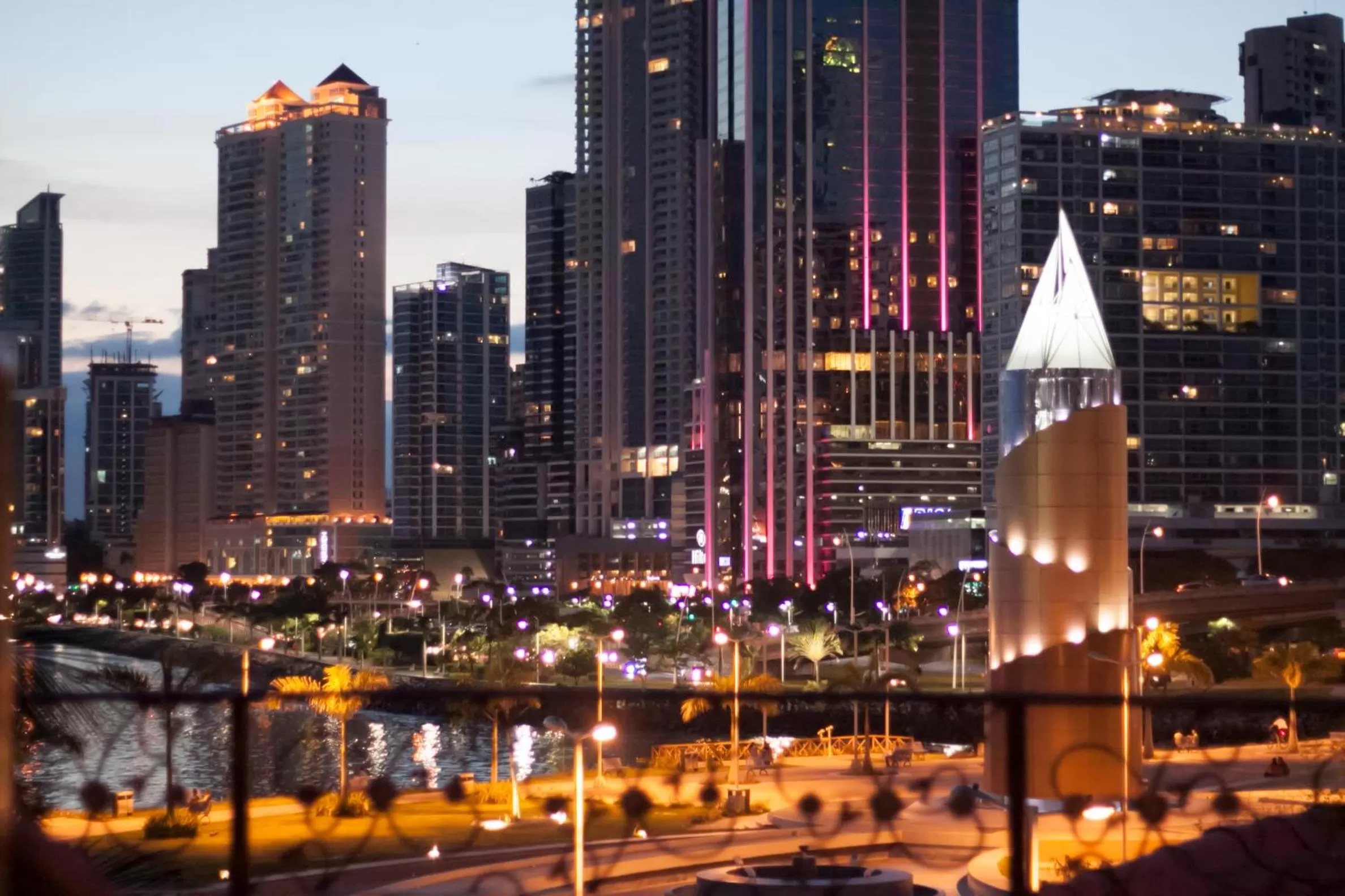 City view in Plaza Paitilla Inn