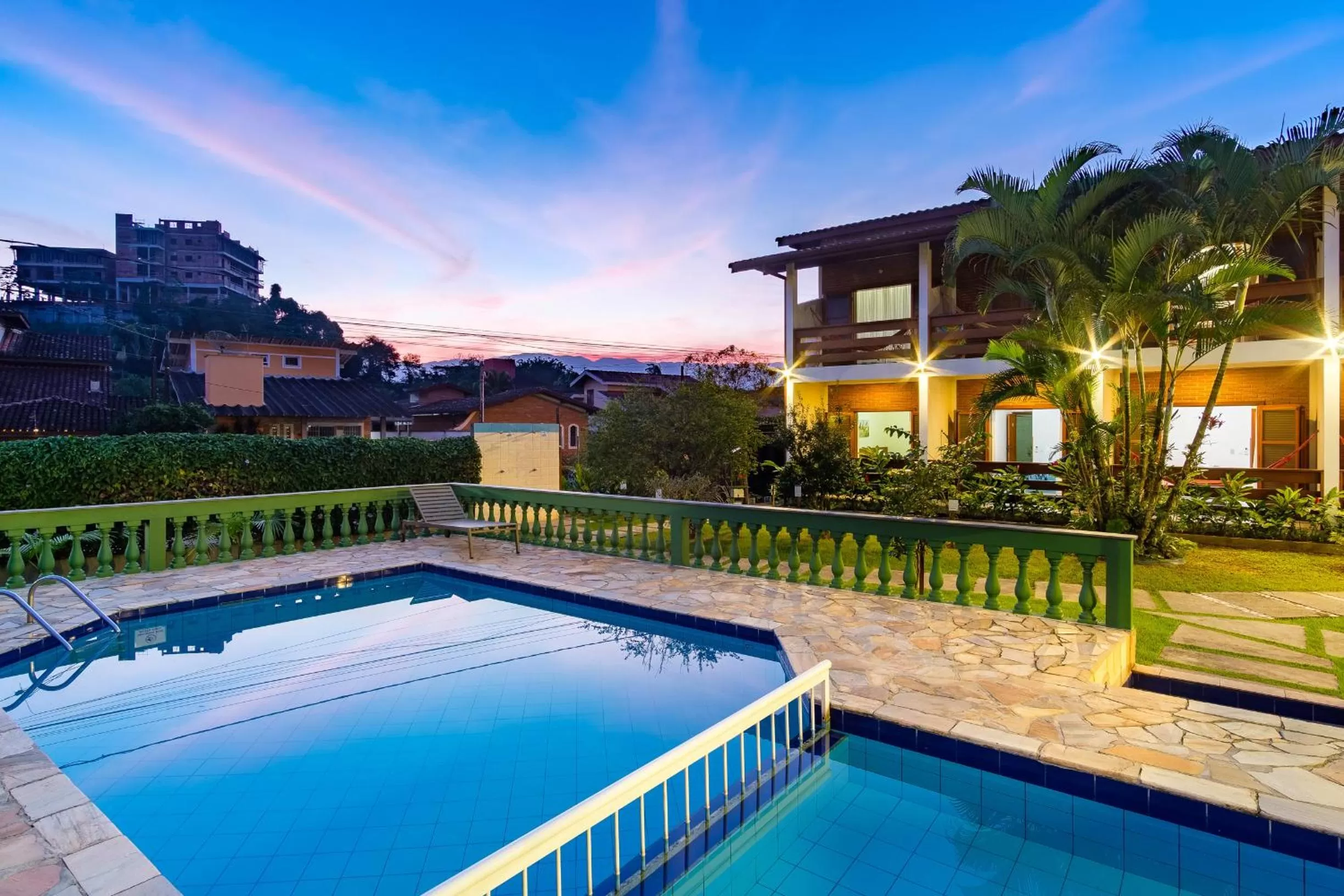 Property building, Swimming Pool in Pousada Vivamar