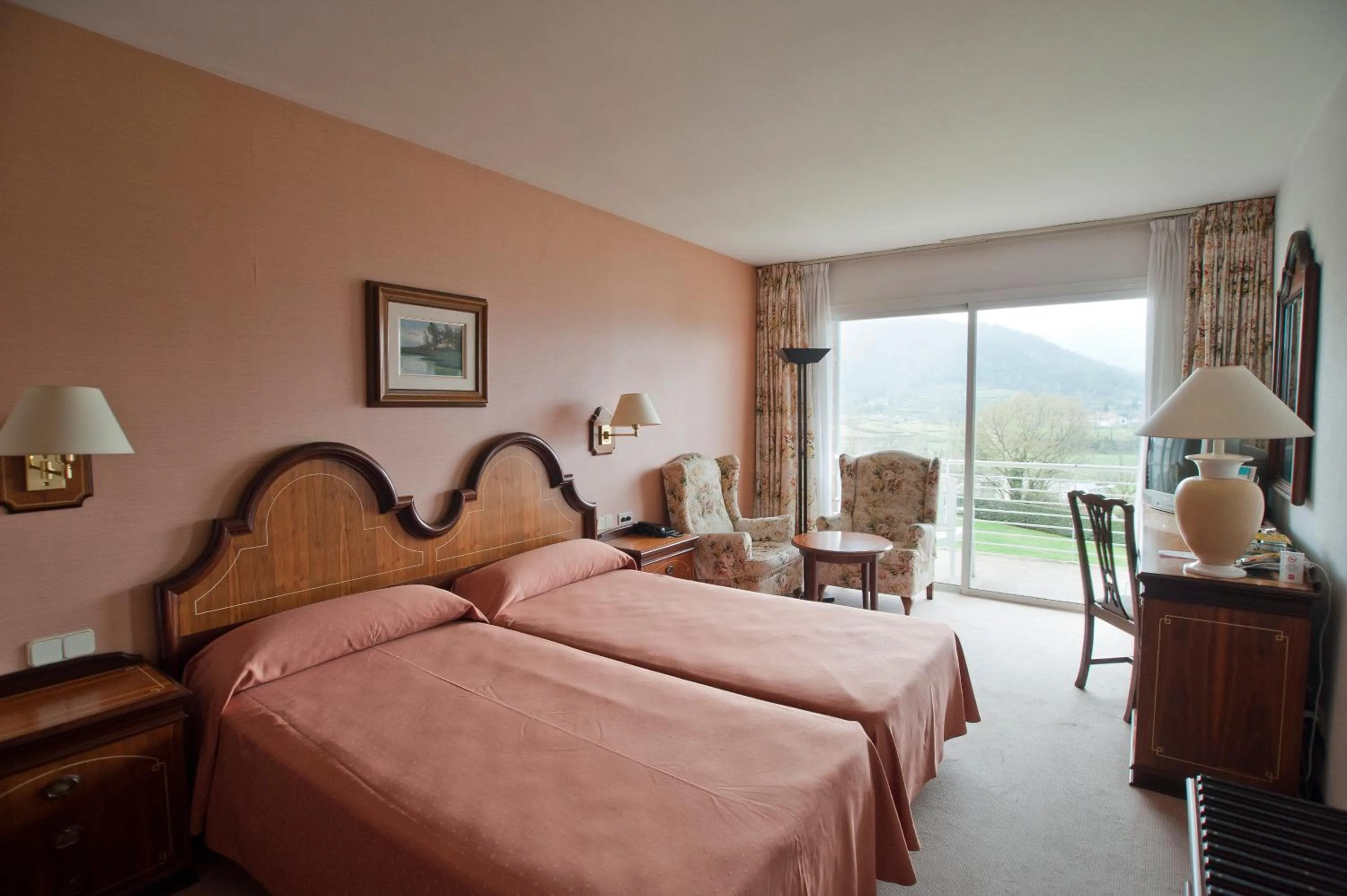 Photo of the whole room, Bed in Hotel Riu Fluviá