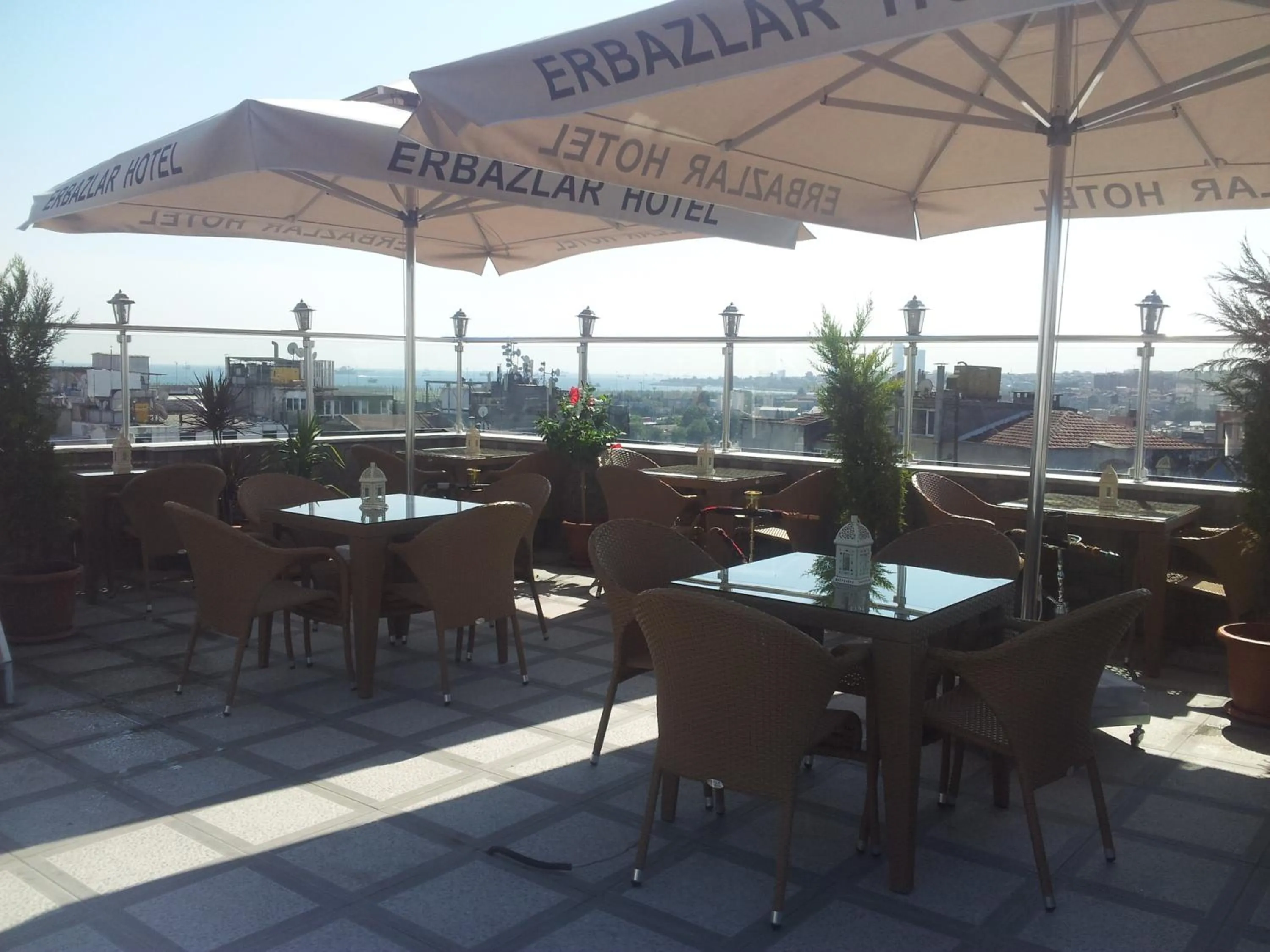 Restaurant/places to eat in Erbazlar Hotel