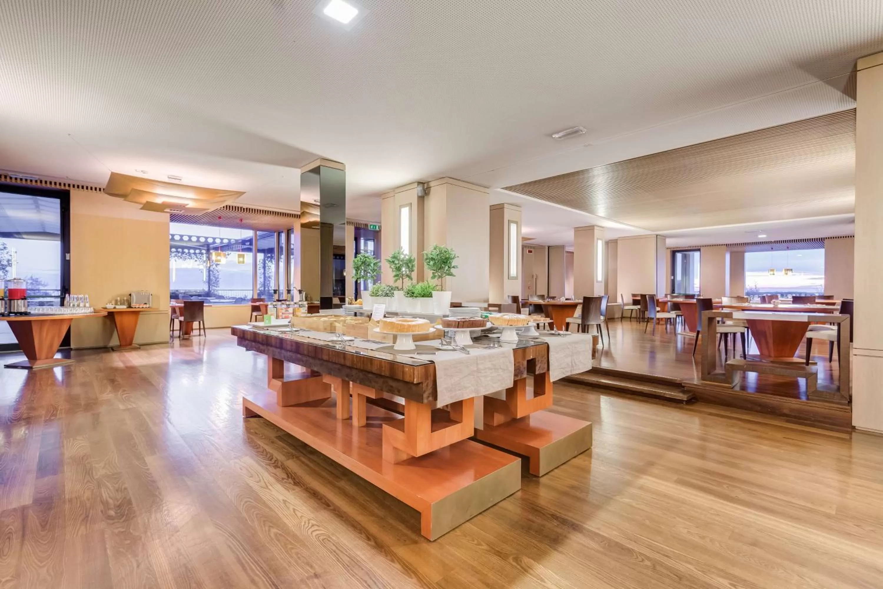 Restaurant/places to eat in Villa Maria Hotel & SPA