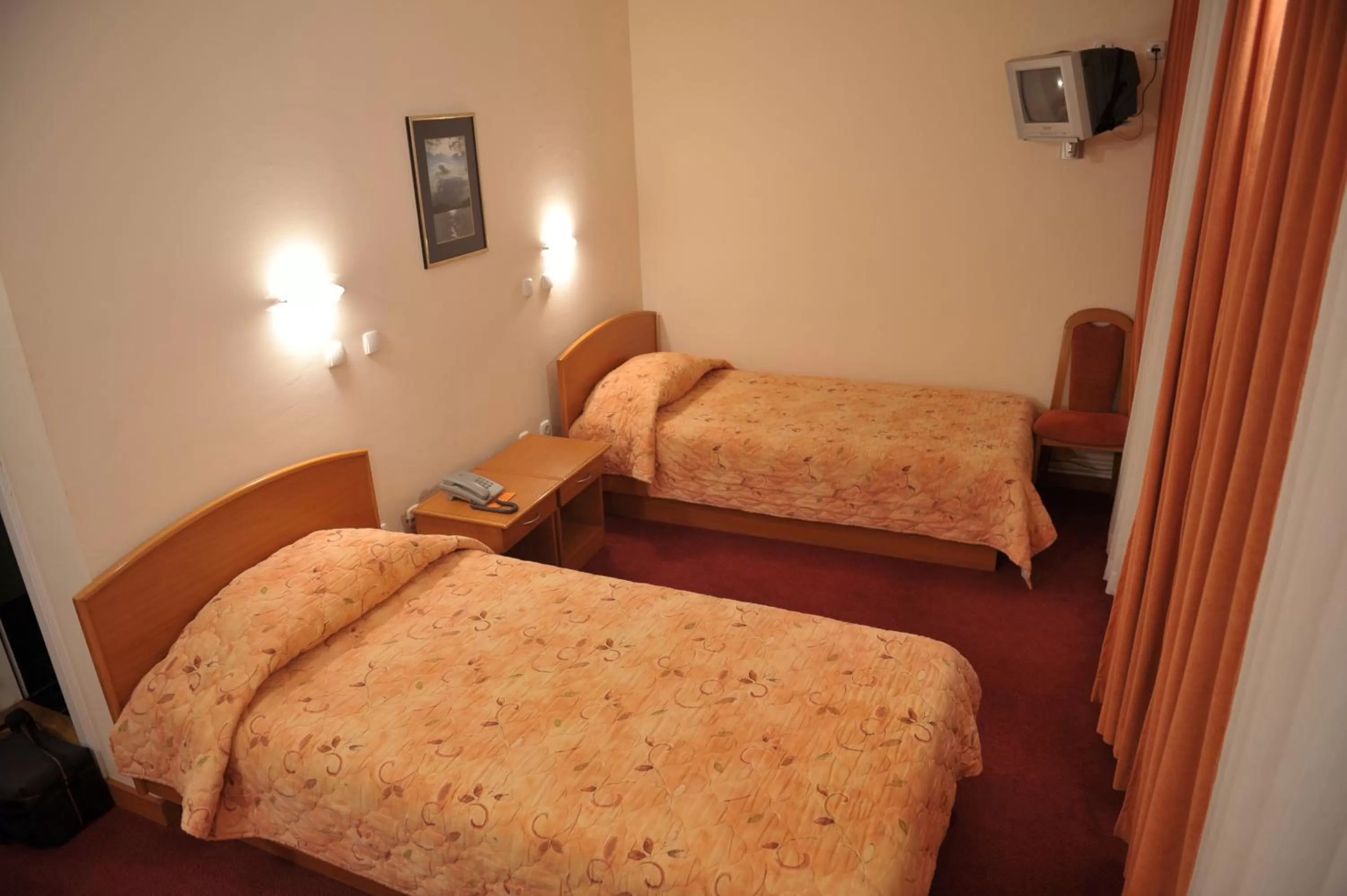 Bedroom, Bed in Hotel Fontana