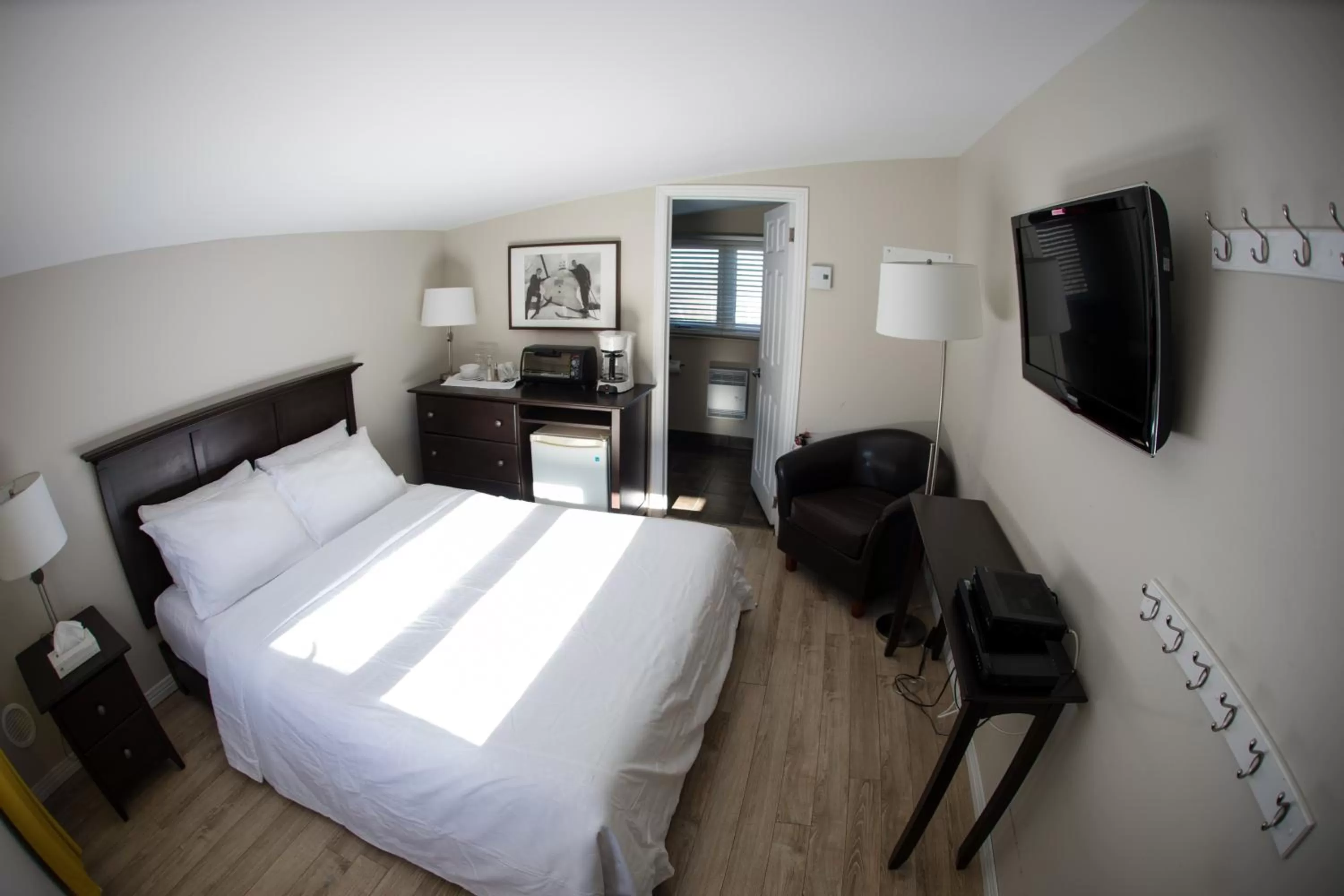 TV/Entertainment Center in Le Montagnard, Auberge Hôtel & Chalets