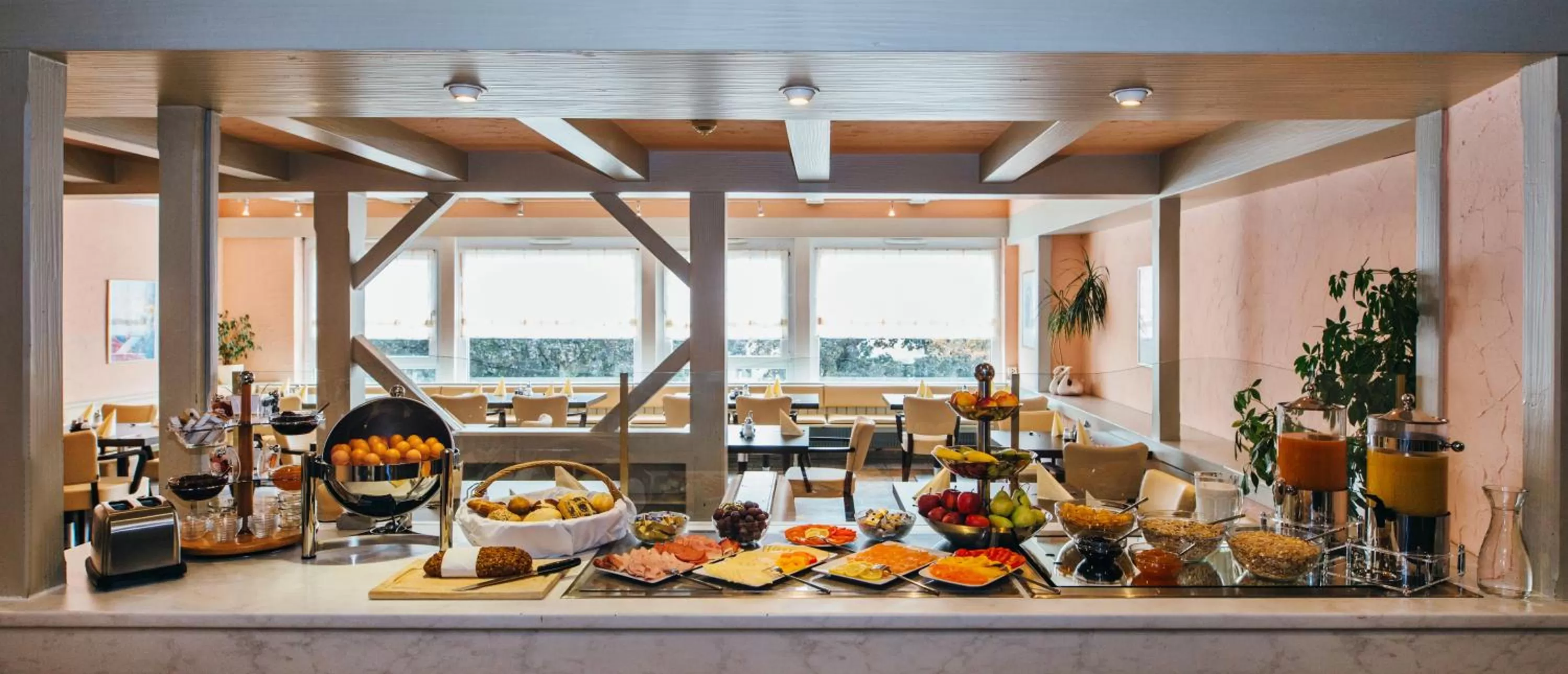 Breakfast in Hotel Central