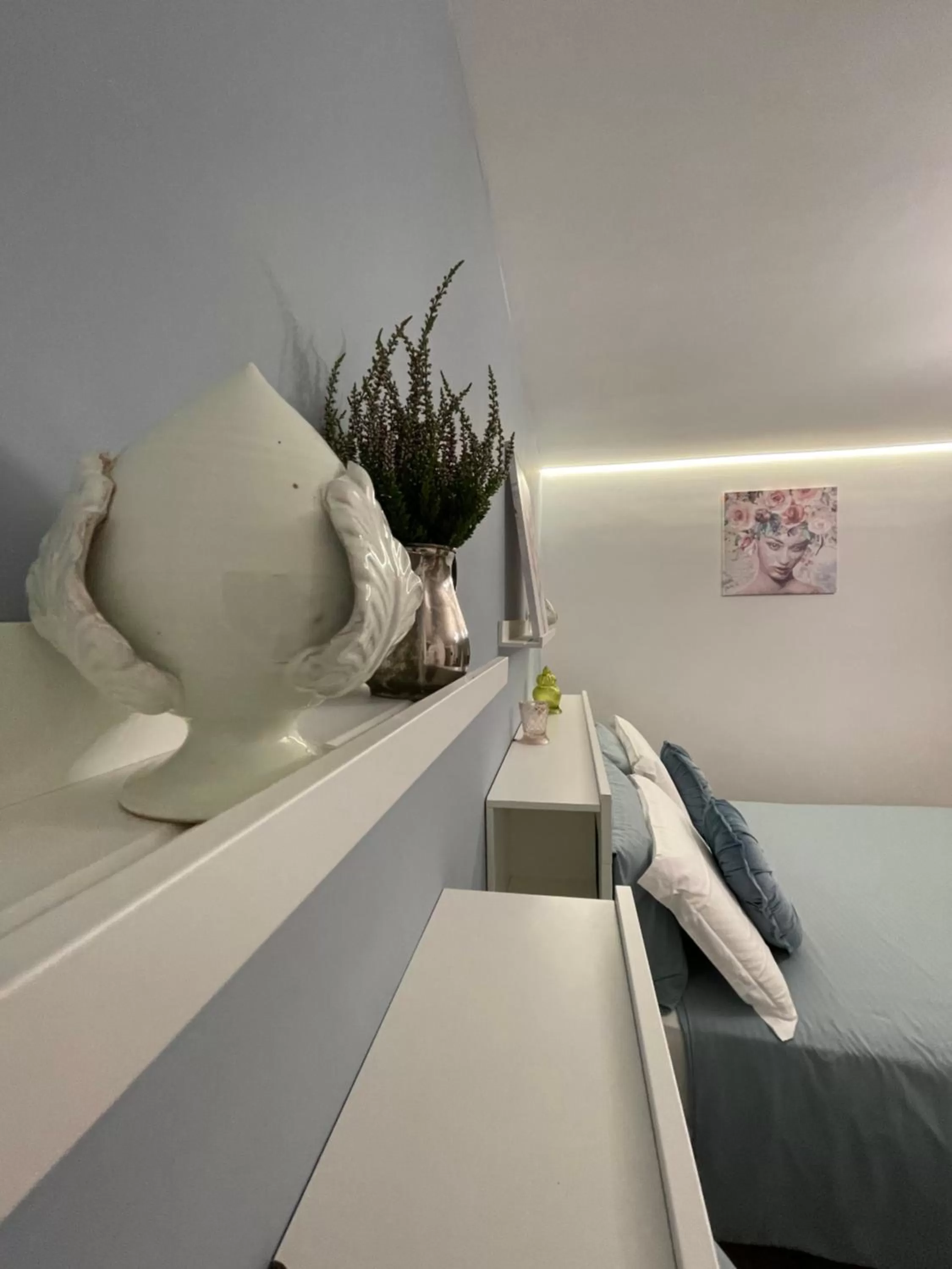 Decorative detail, Bed in B&B Il Gigante