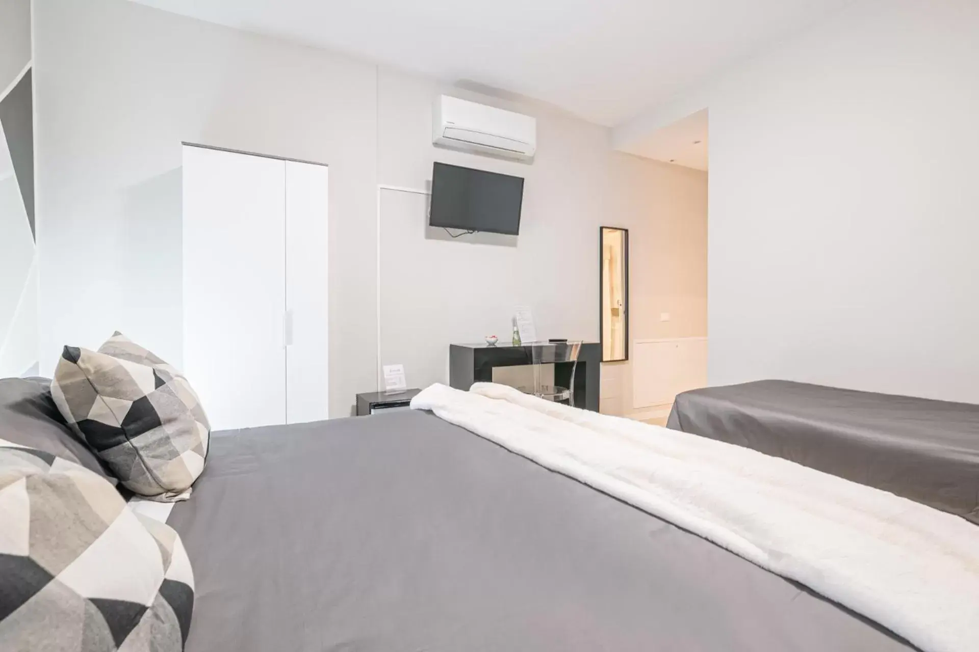 Triple Room with Private Bathroom in B&B La Stella Triple Room with Private Bathroom in B&B La Stella