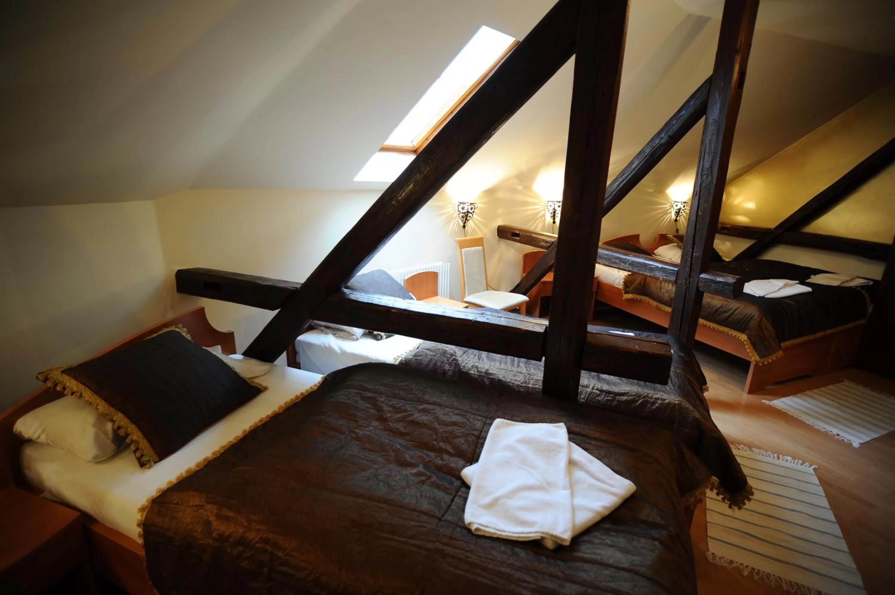 Decorative detail, Bed in Hotel Minaret&Étterem