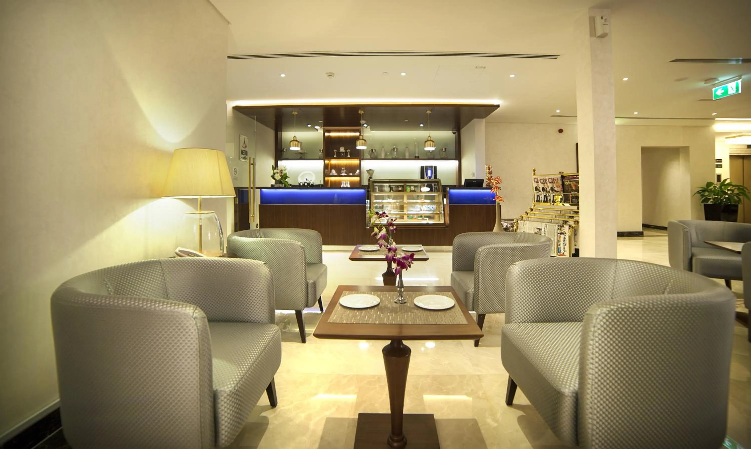 Restaurant/places to eat in Raviz Center Point Hotel