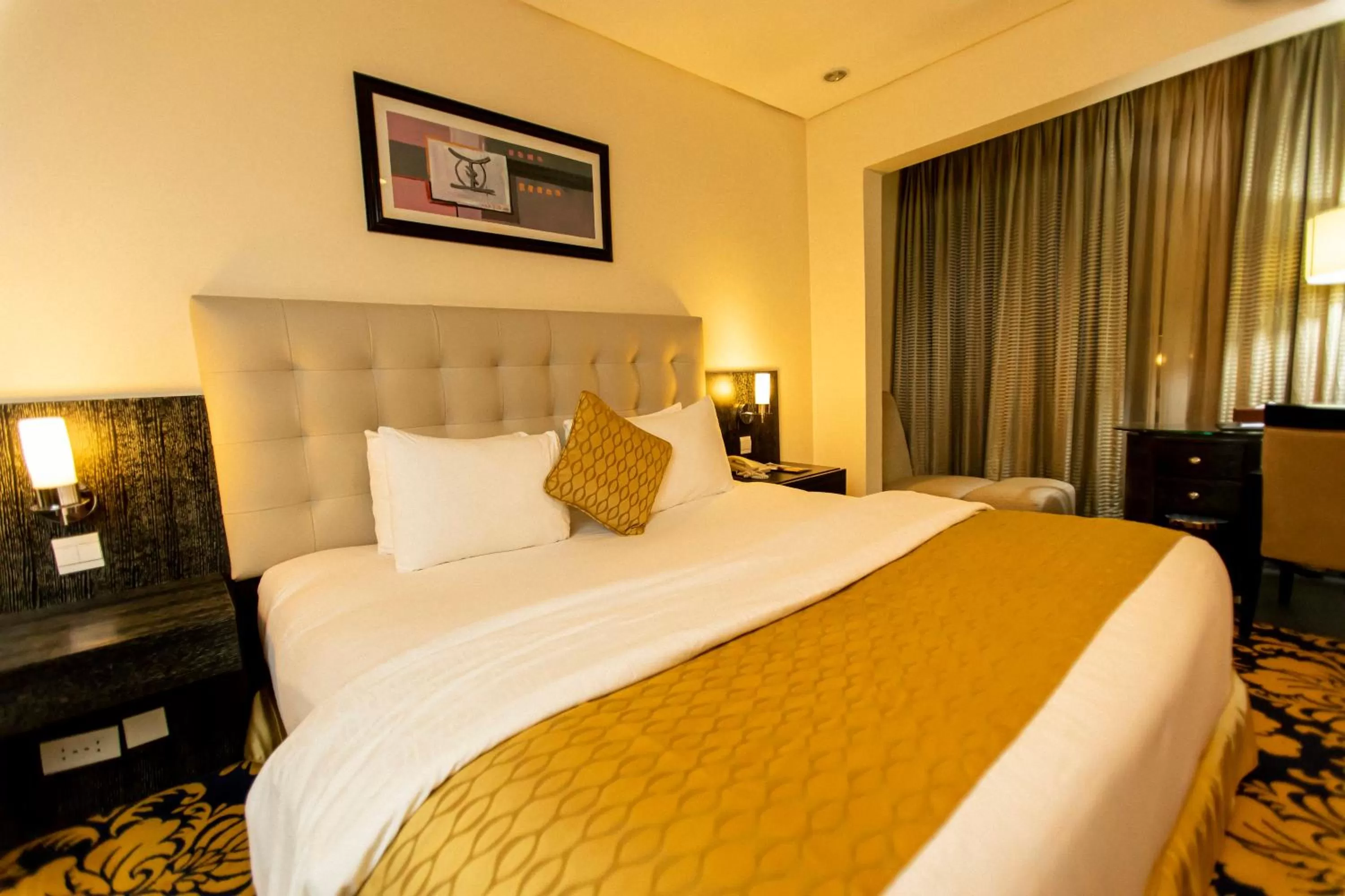 Bed in Best Western Premier Accra Airport Hotel