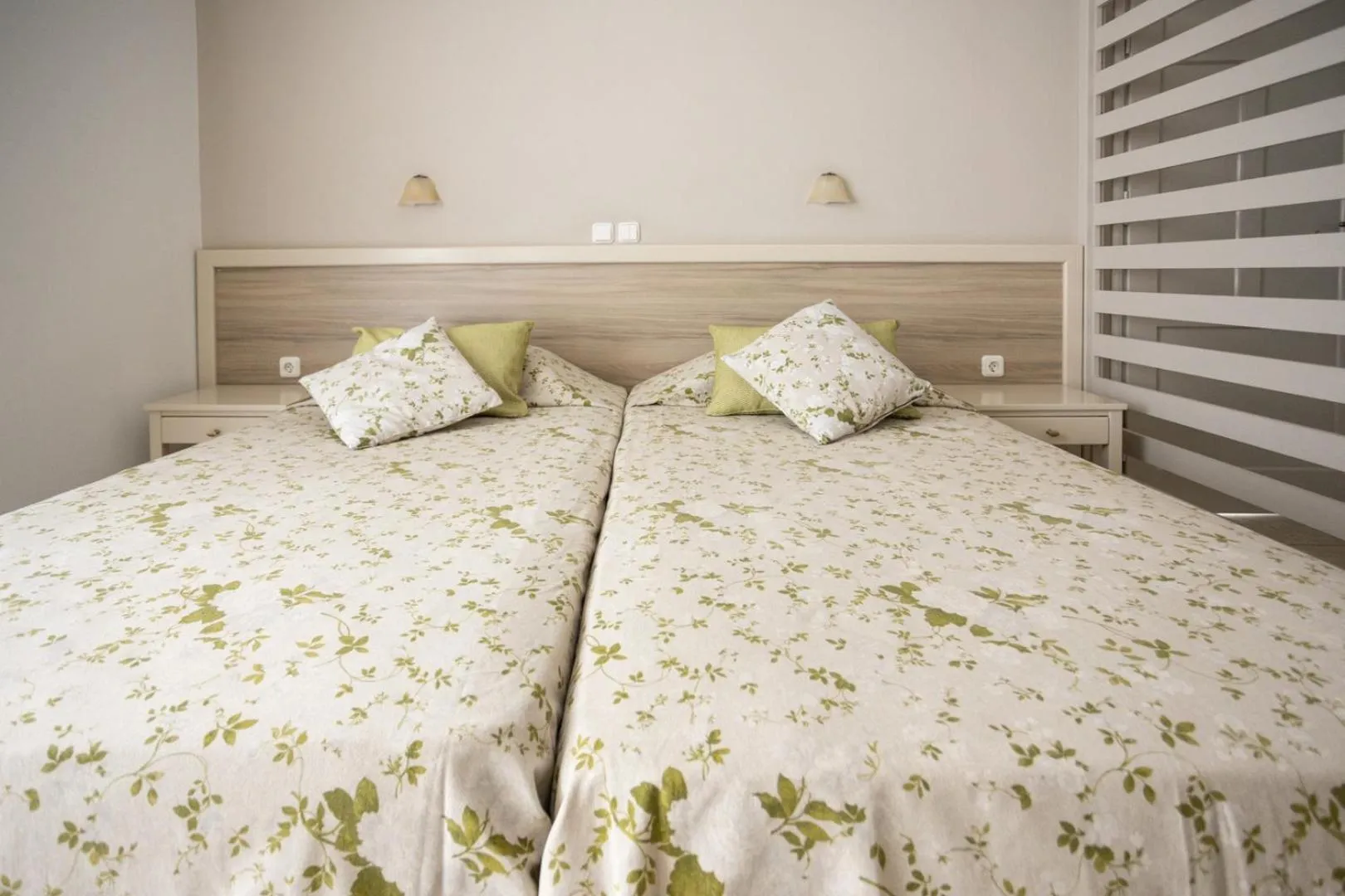 Photo of the whole room, Bed in Ilian Beach & Apartments