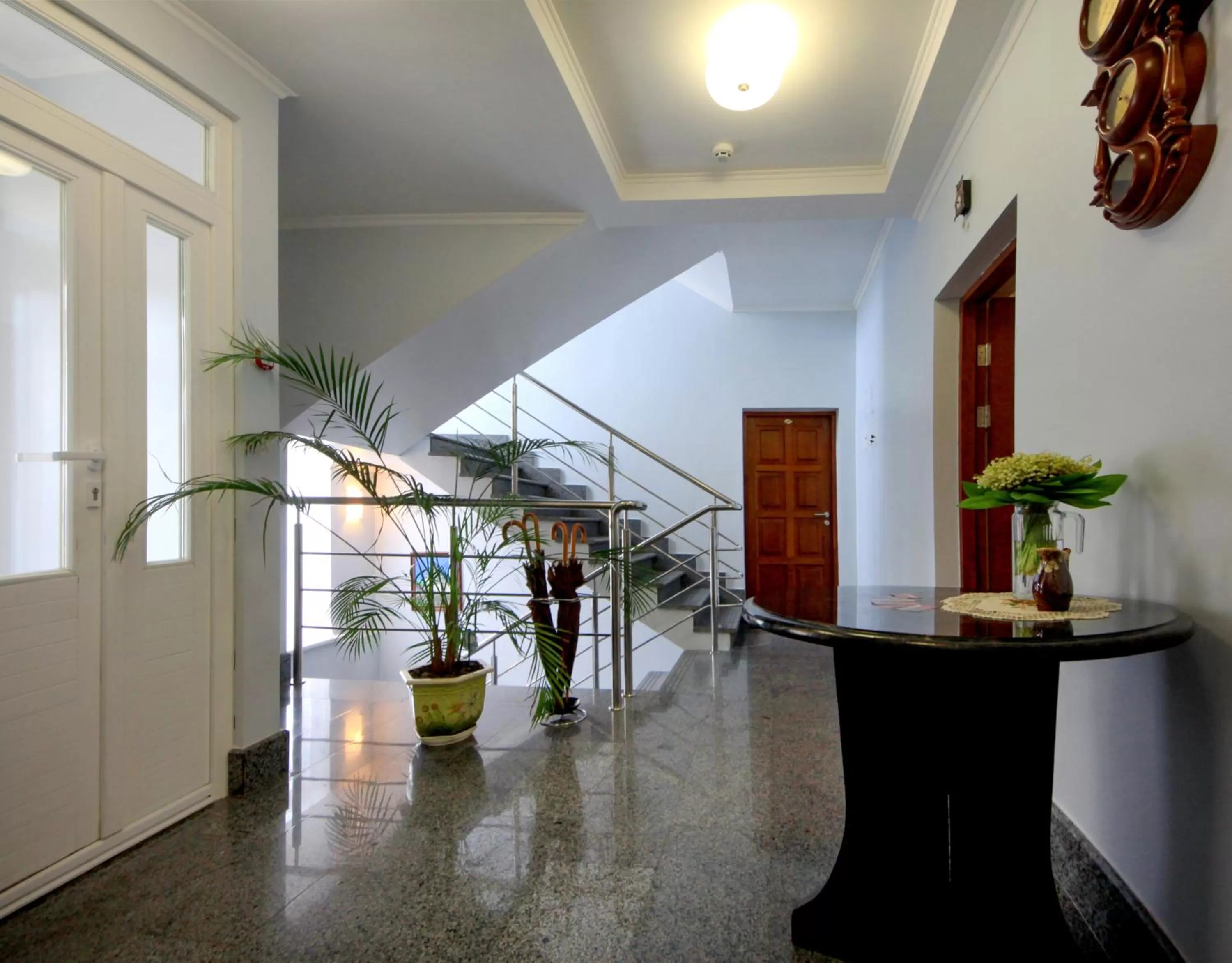 Decorative detail, Lobby/Reception in Red Stone