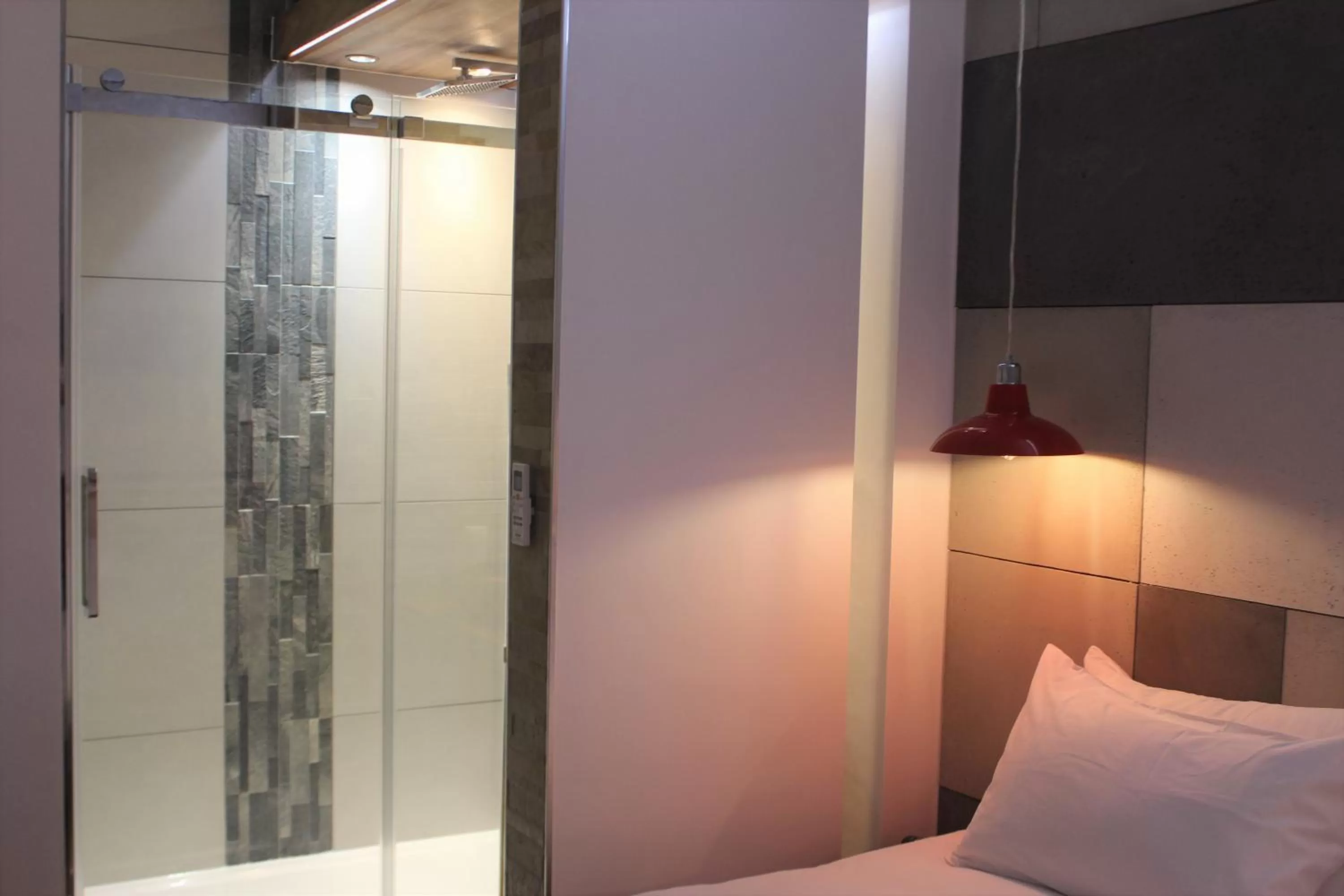 Bed in RIOSHOUSE Henley