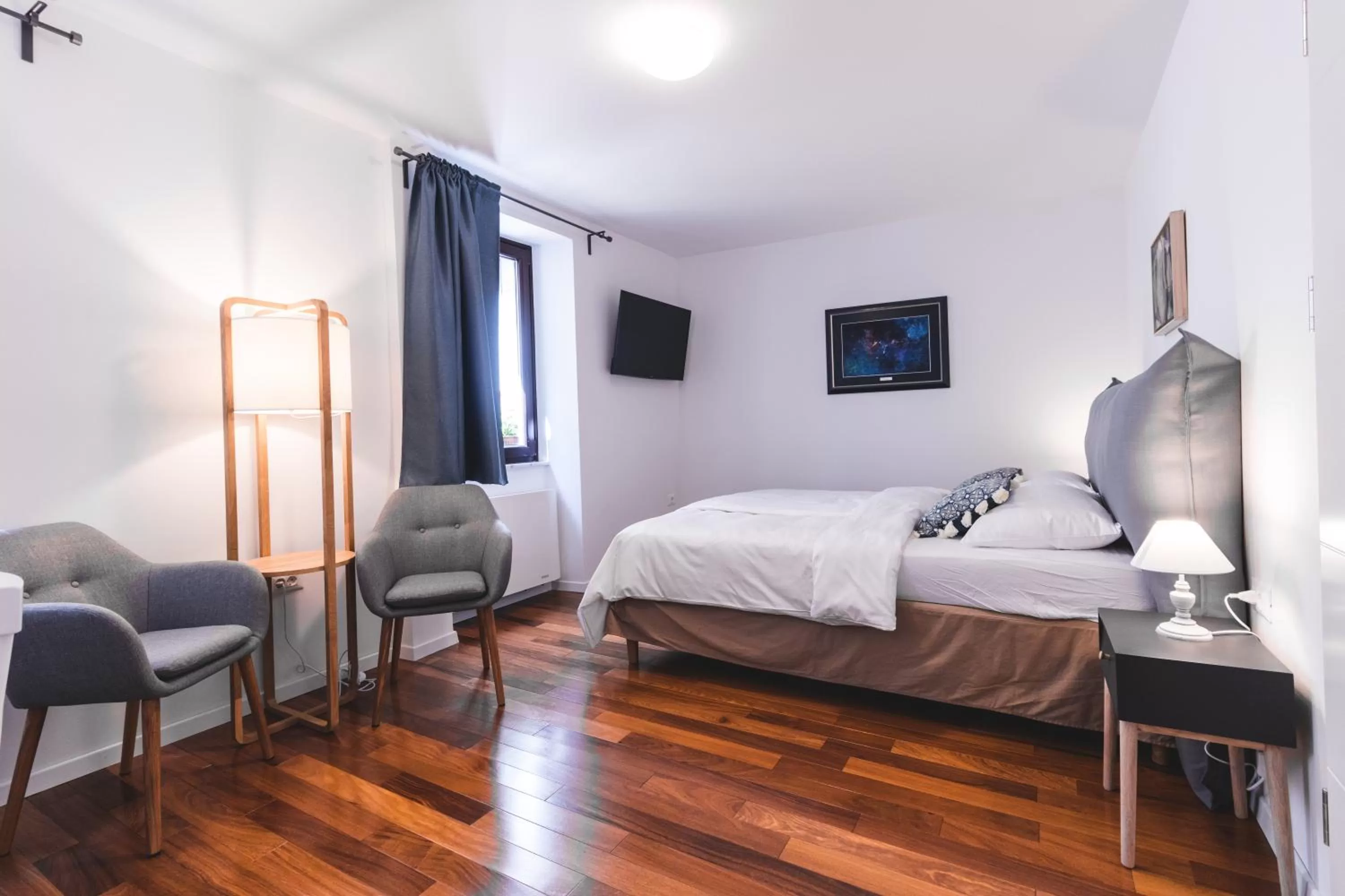 Bed in Second Life in Piran - Hotel Zala Piran with private parking and shuttle service