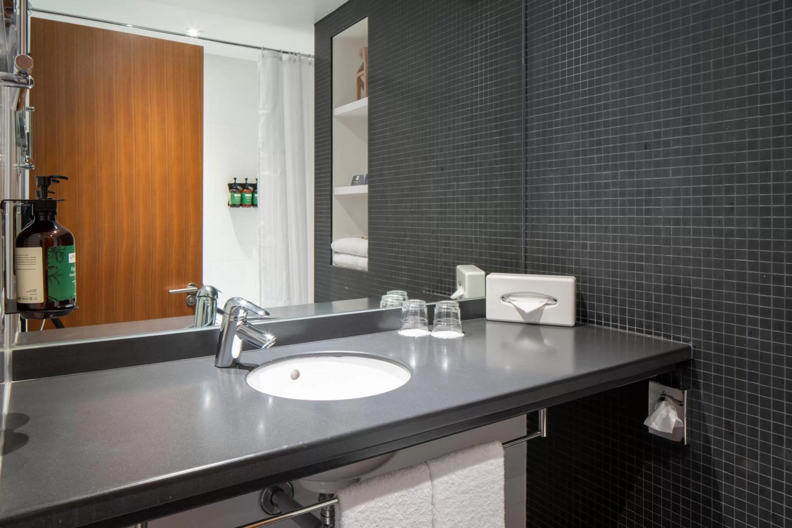 Bathroom in Crowne Plaza London - Docklands by IHG