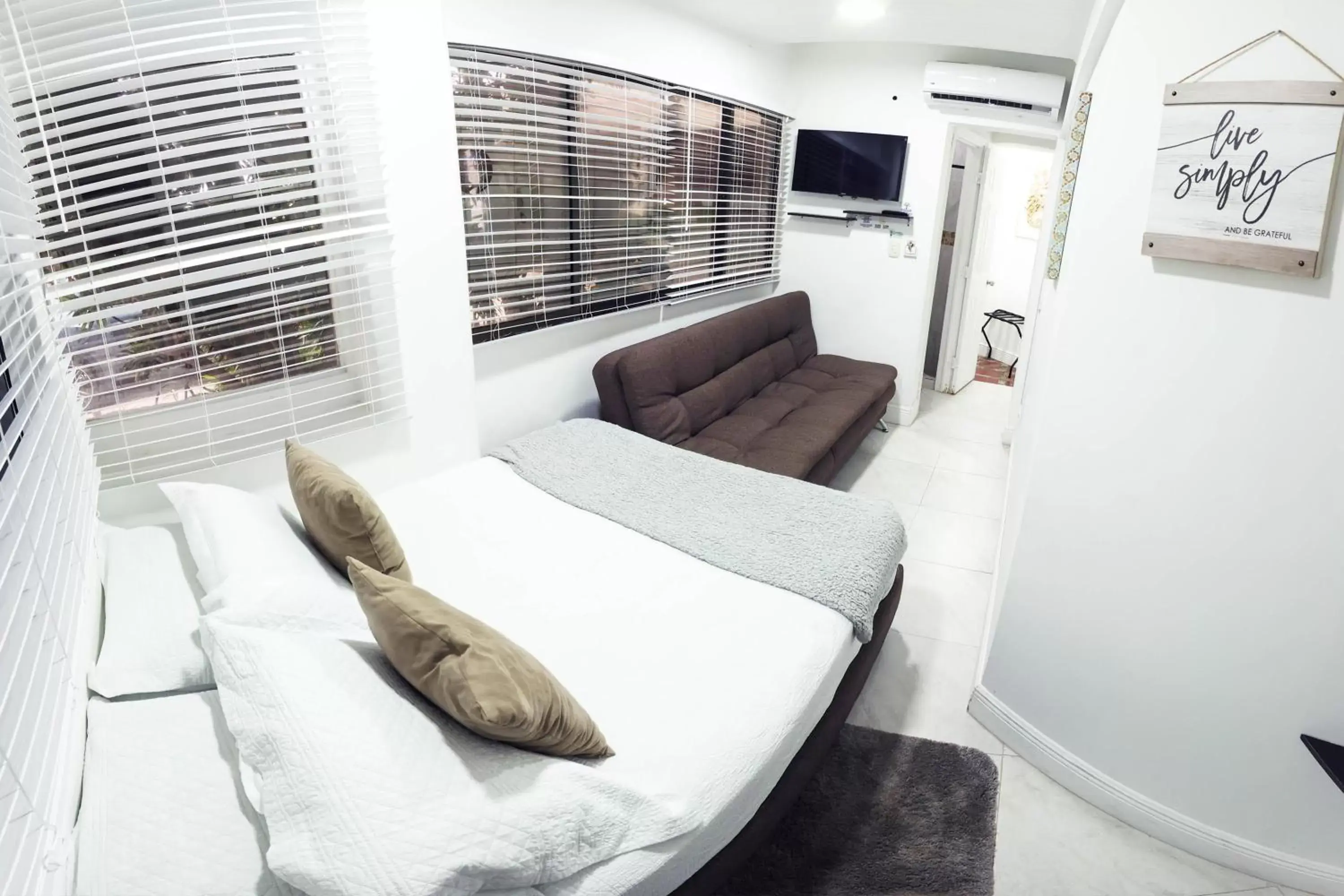 Triple Room in Hotel Las Lunas Triple Room in Hotel Las Lunas