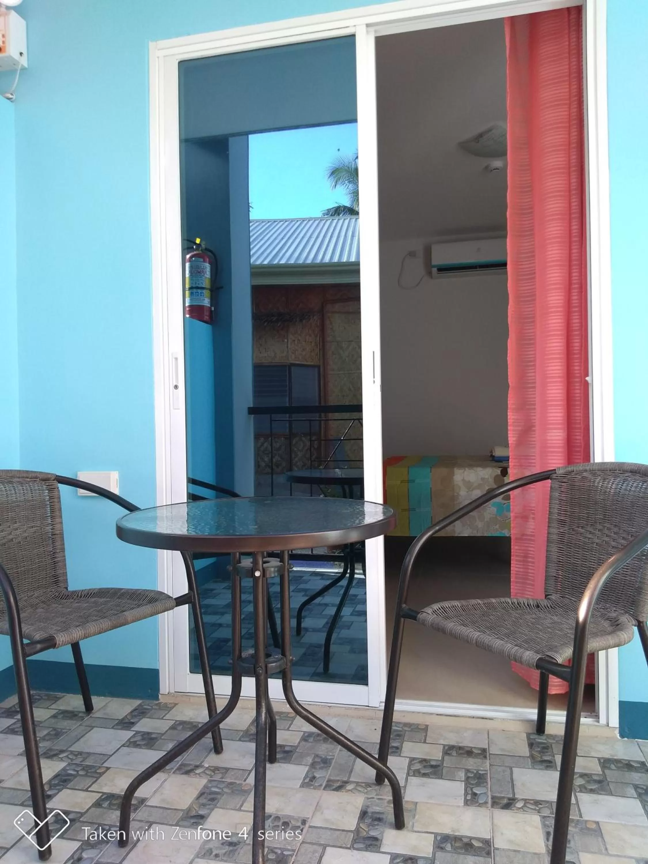 Dining area in D & B BLUESTAR BEACH RESORT