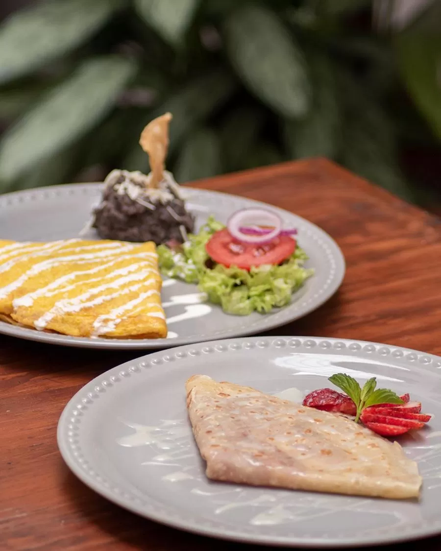 Restaurant/places to eat in Hotel Catedral