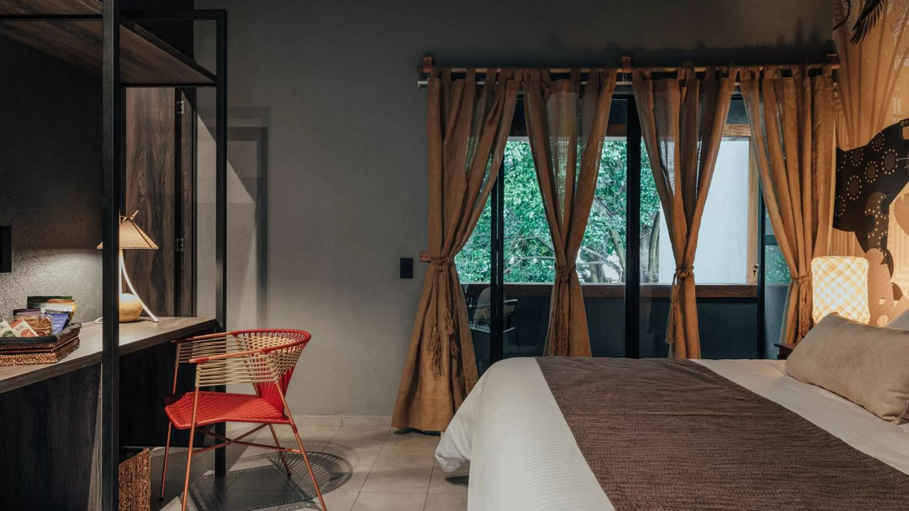 Photo of the whole room, Bed in Sui Posada Boutique