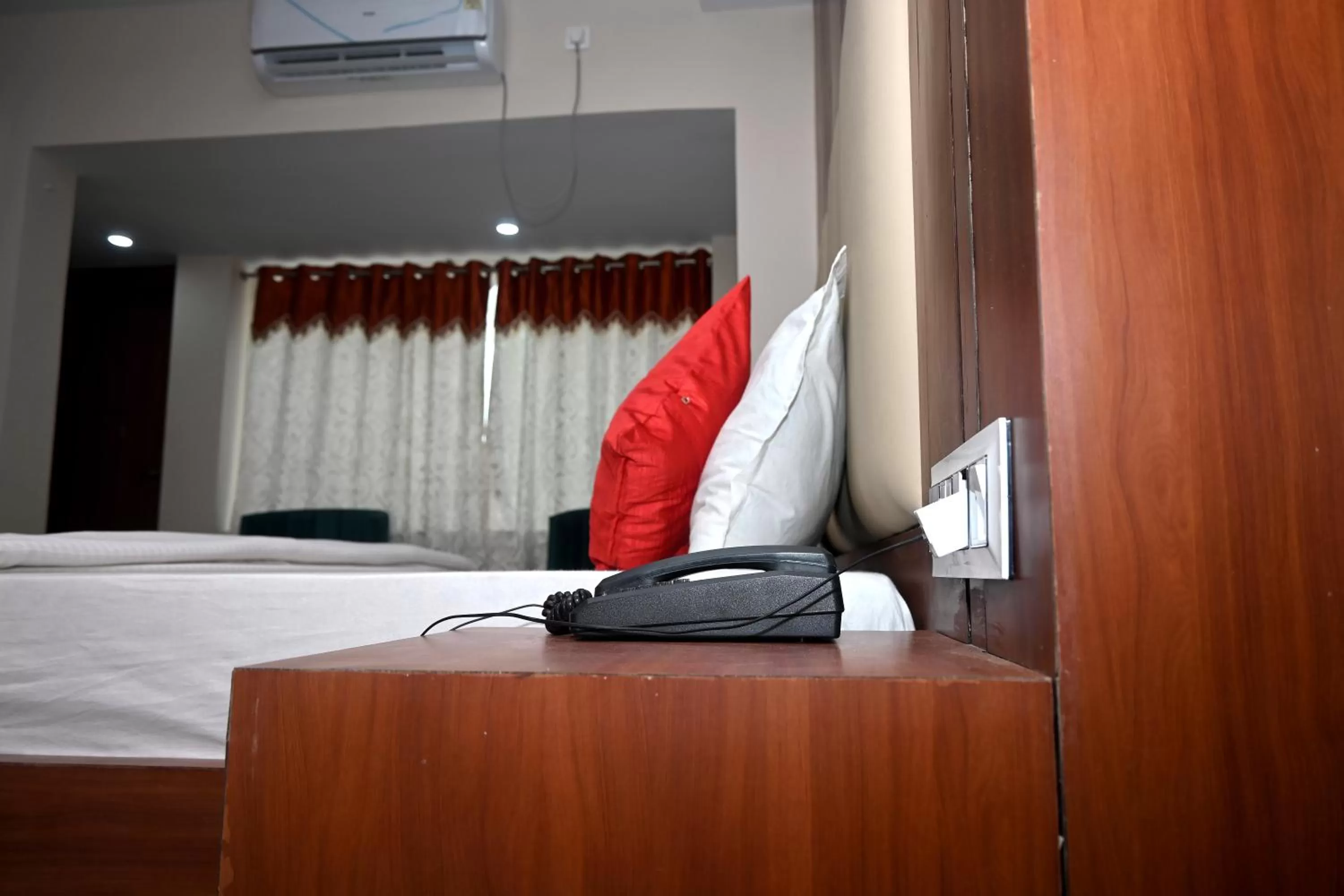 Bed in Royal Sea View