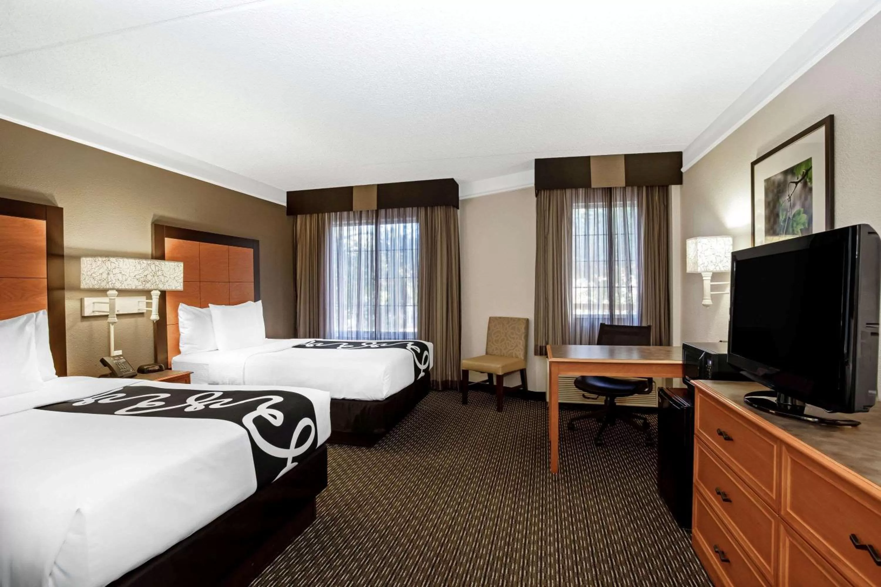 Photo of the whole room, Bed in La Quinta by Wyndham Tucson Airport