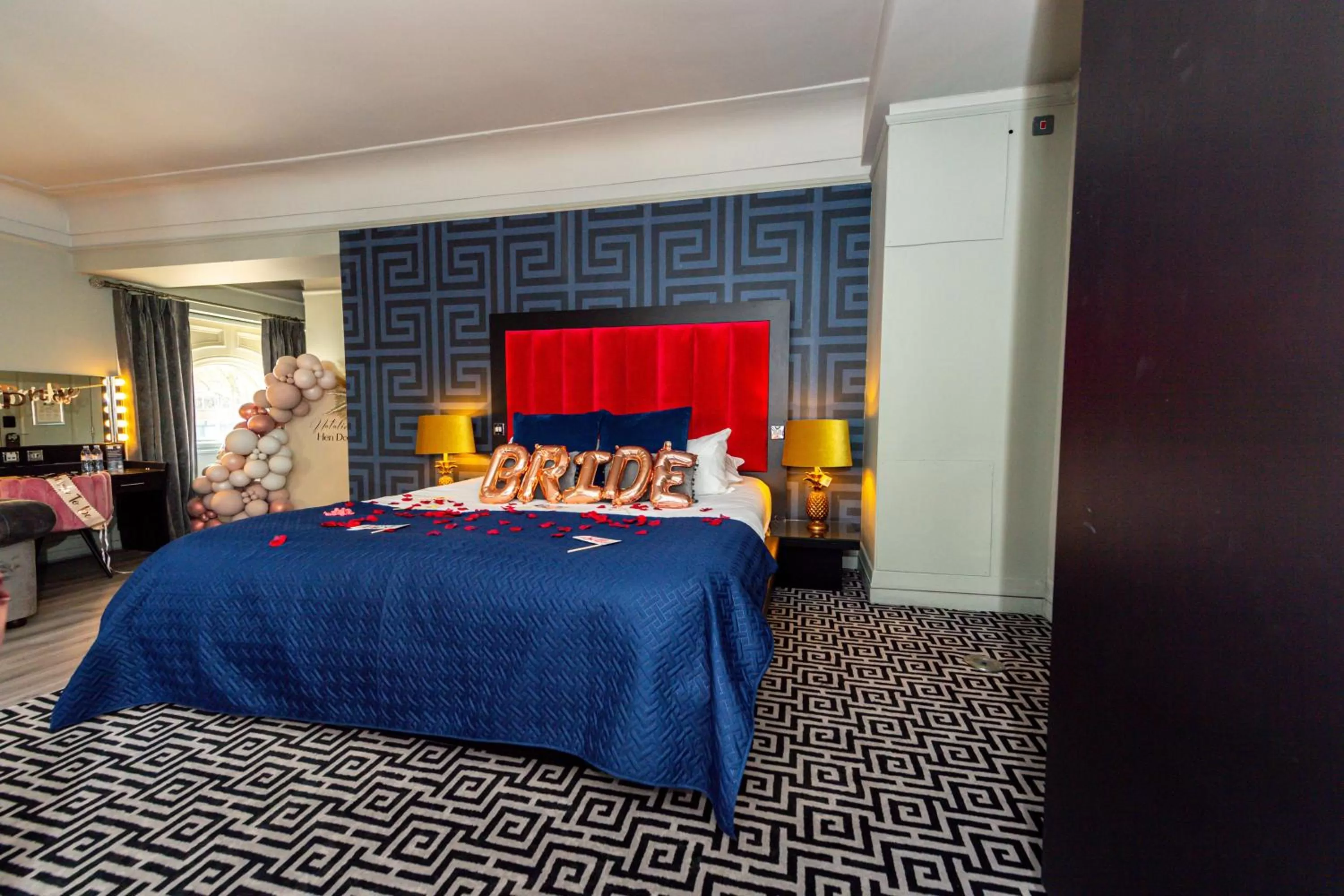 Bed in 62 Castle Street Hotel